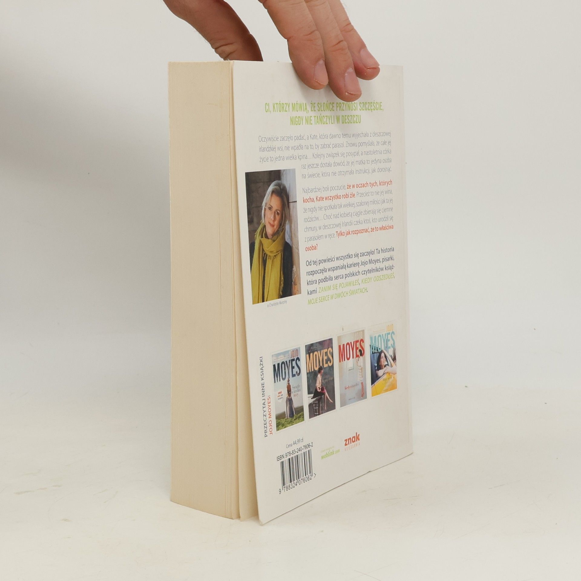 Jojo Moyes Pod osłoną deszczu