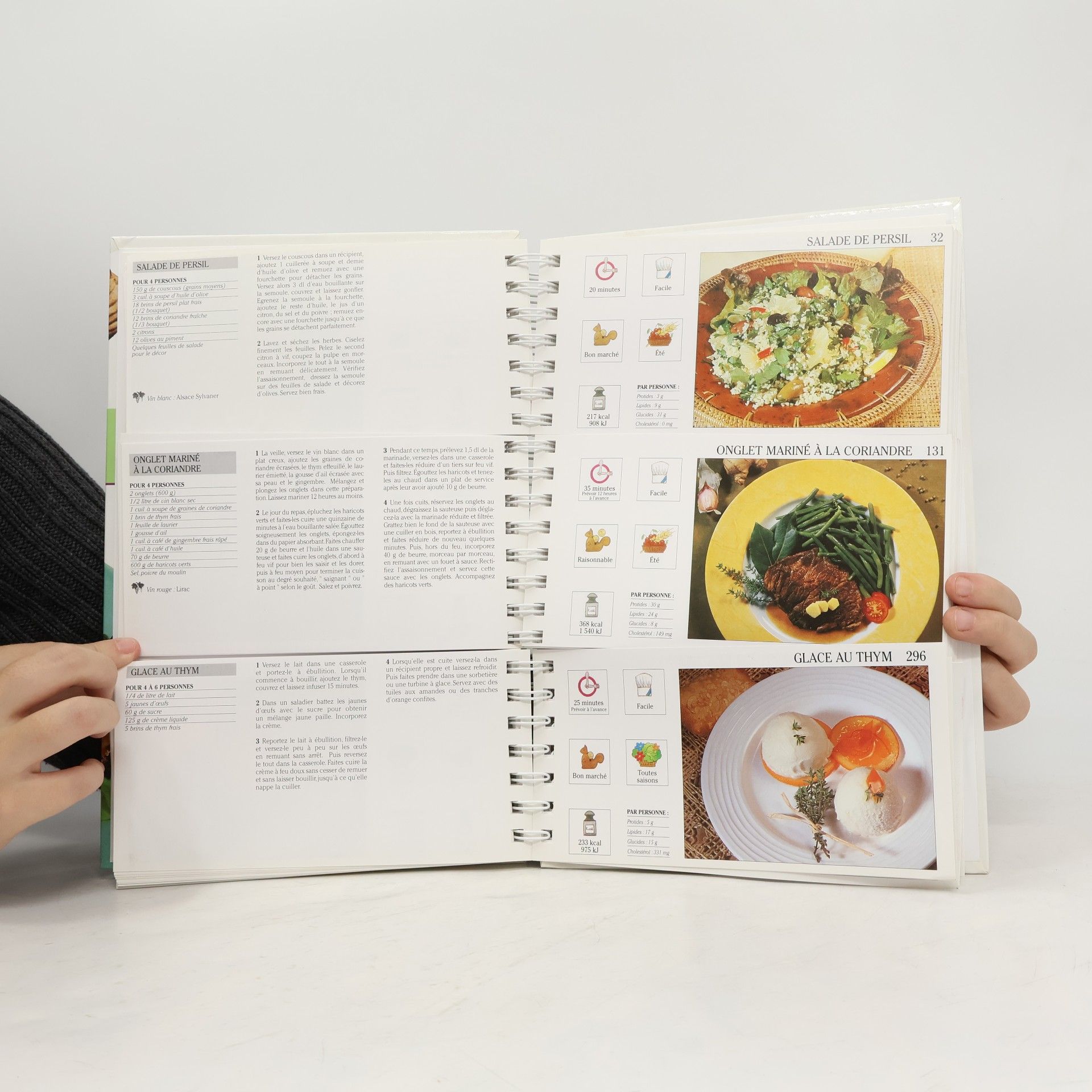 Christine Charretton Un million de menus: Herbes & épices