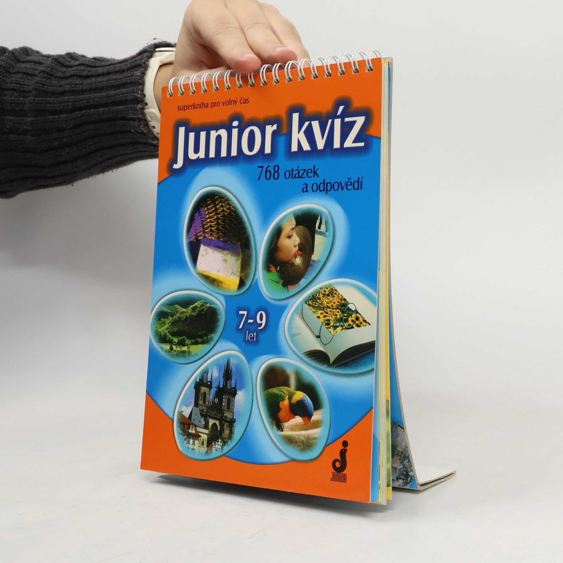 Junior kvíz : 768 otázek a odpovědí : superkniha pro volný čas