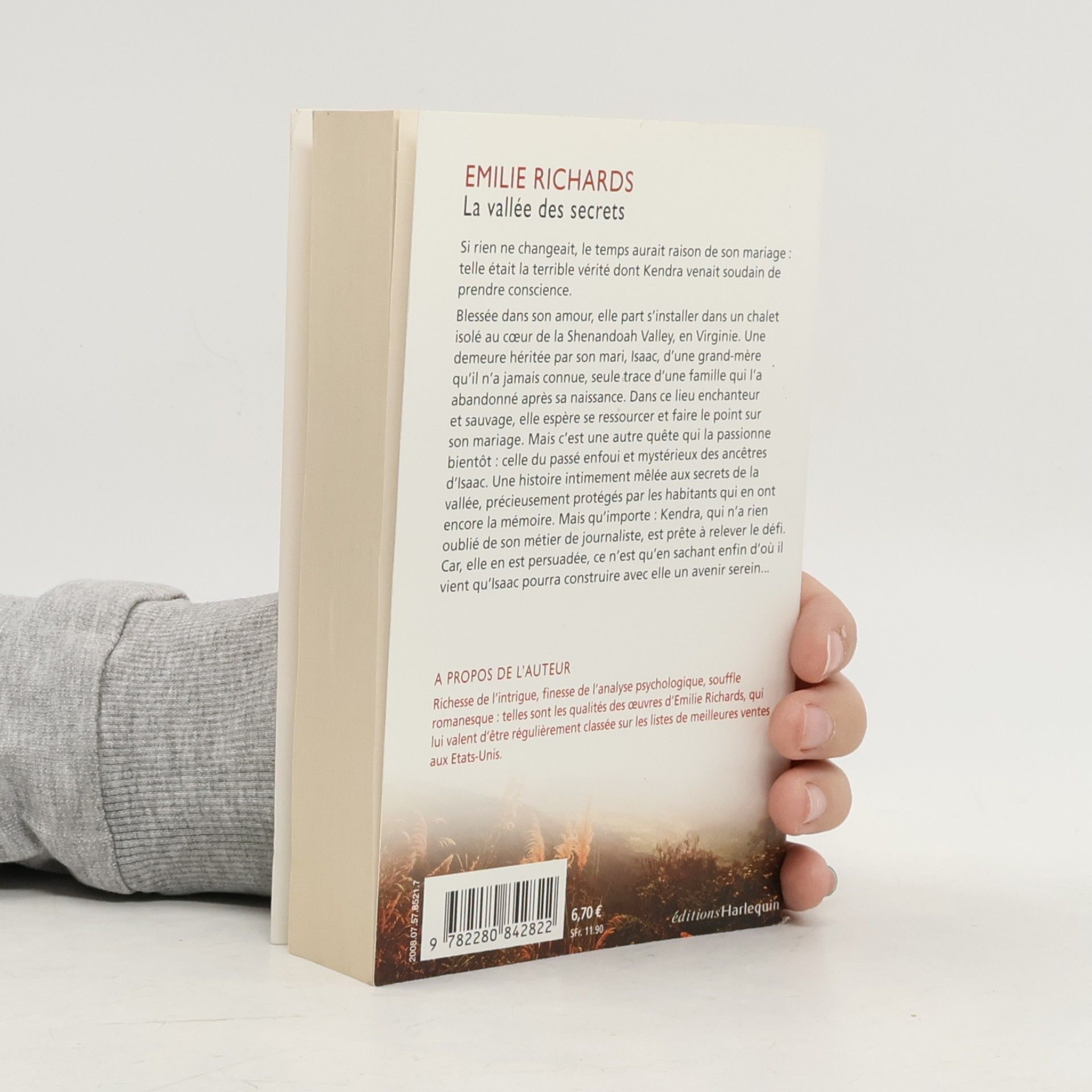 Emilie Richards McGee La vallée des secrets