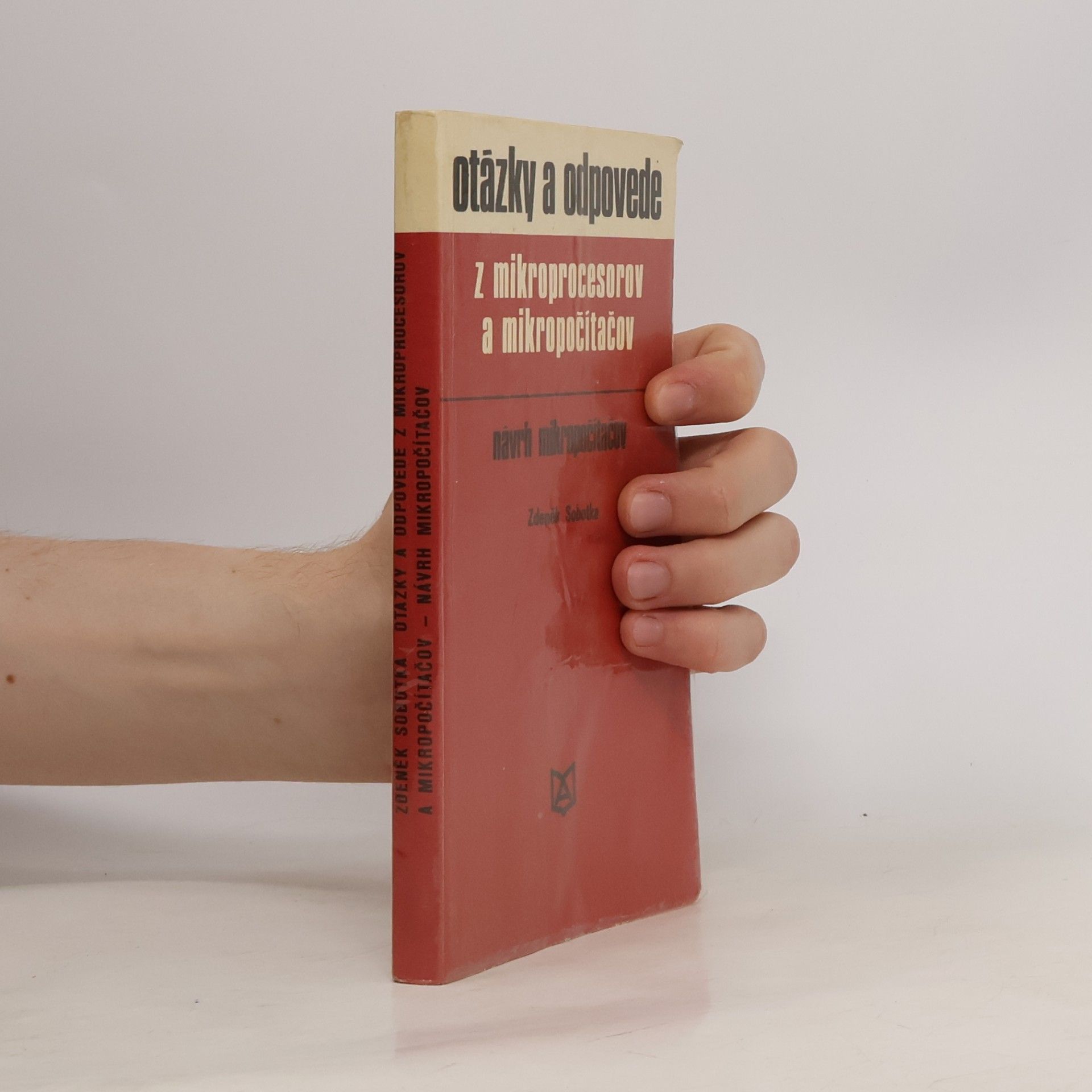 Otázky a odpovede z mikroprocesorov a mikropočítačov. Návrh mikropočítačov