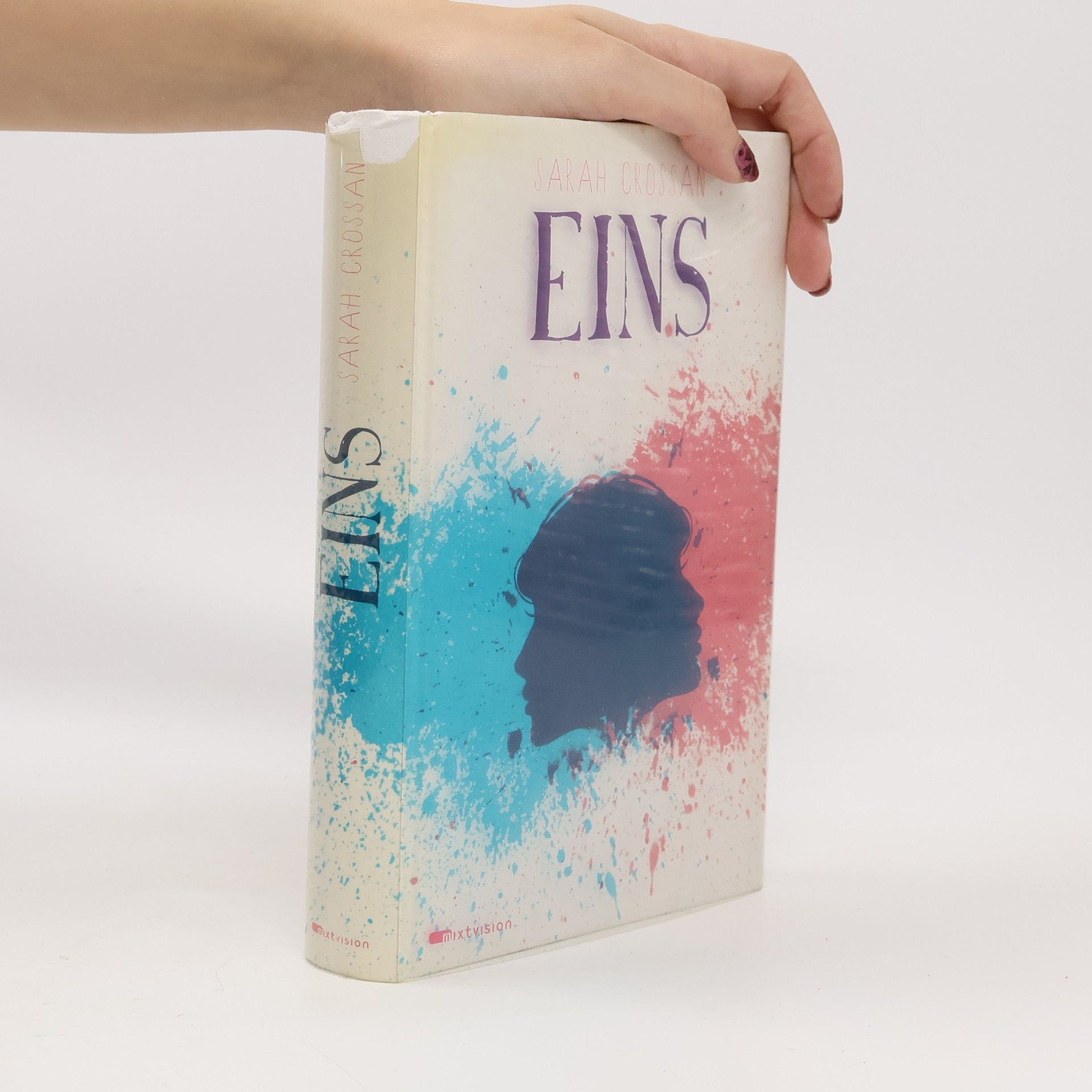 Sarah Crossan Eins