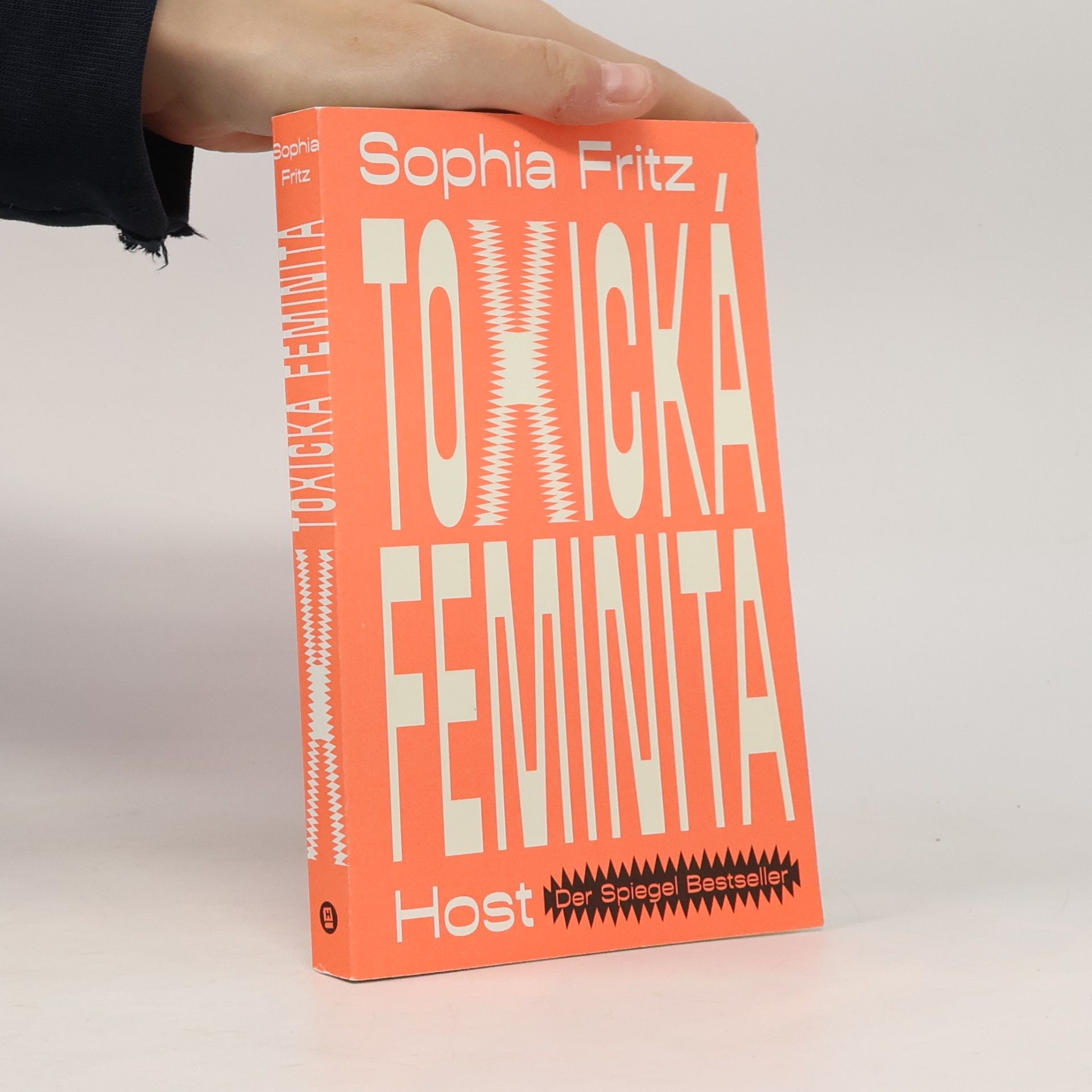 Toxická feminita
