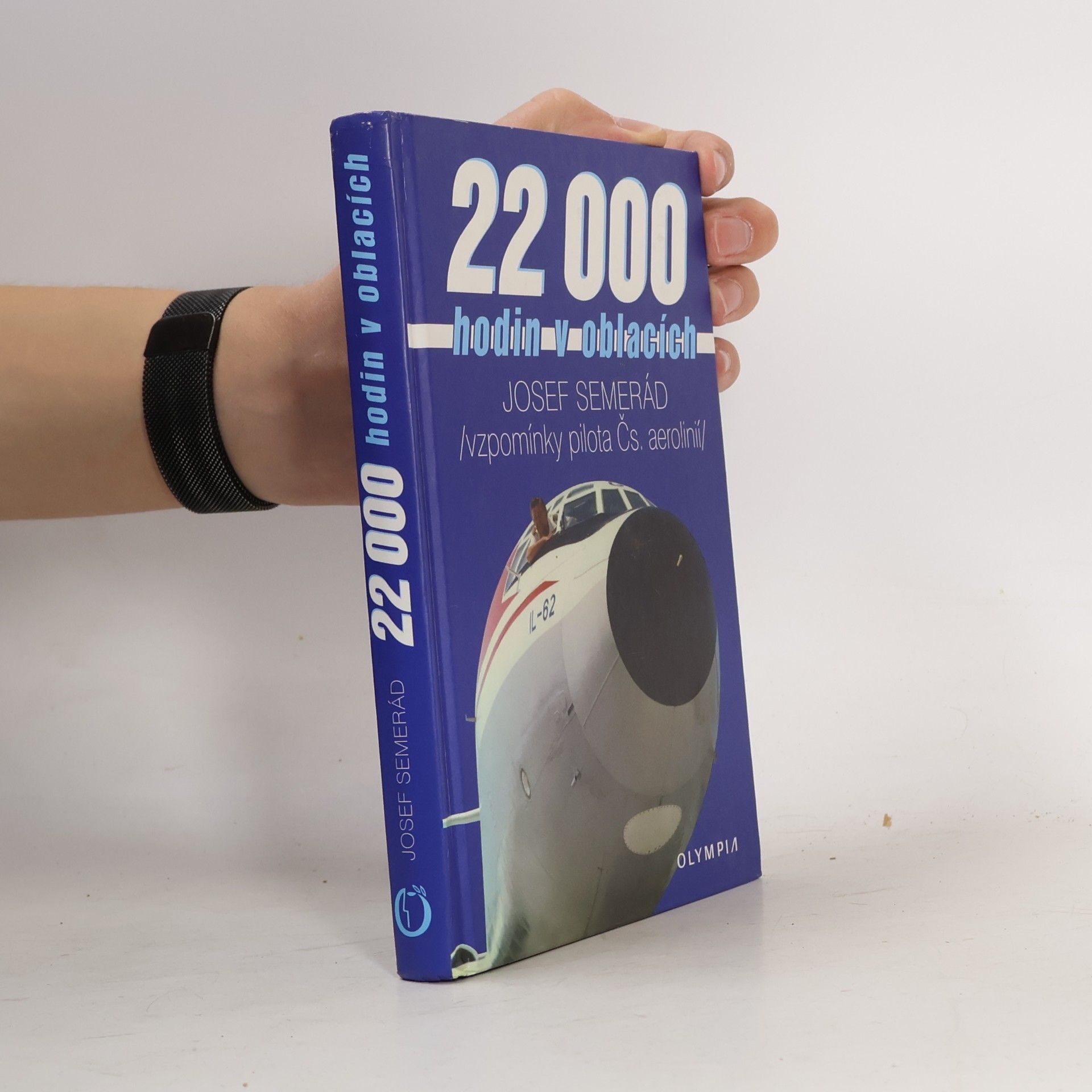 22 000 hodin v oblacích