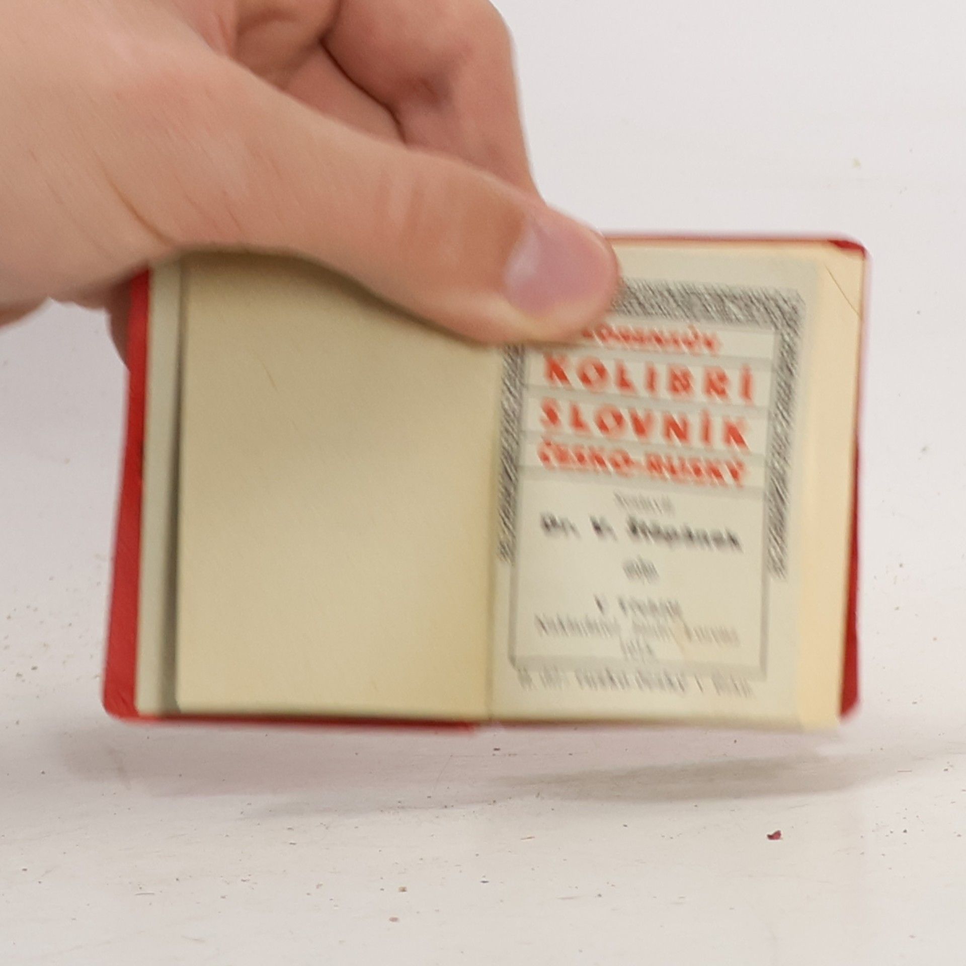 Vít Štěpánek Kolibří slovník česko-ruský. Словарь колибри чешско-русскій/Slovar' kolibri cheshsko-russkíy