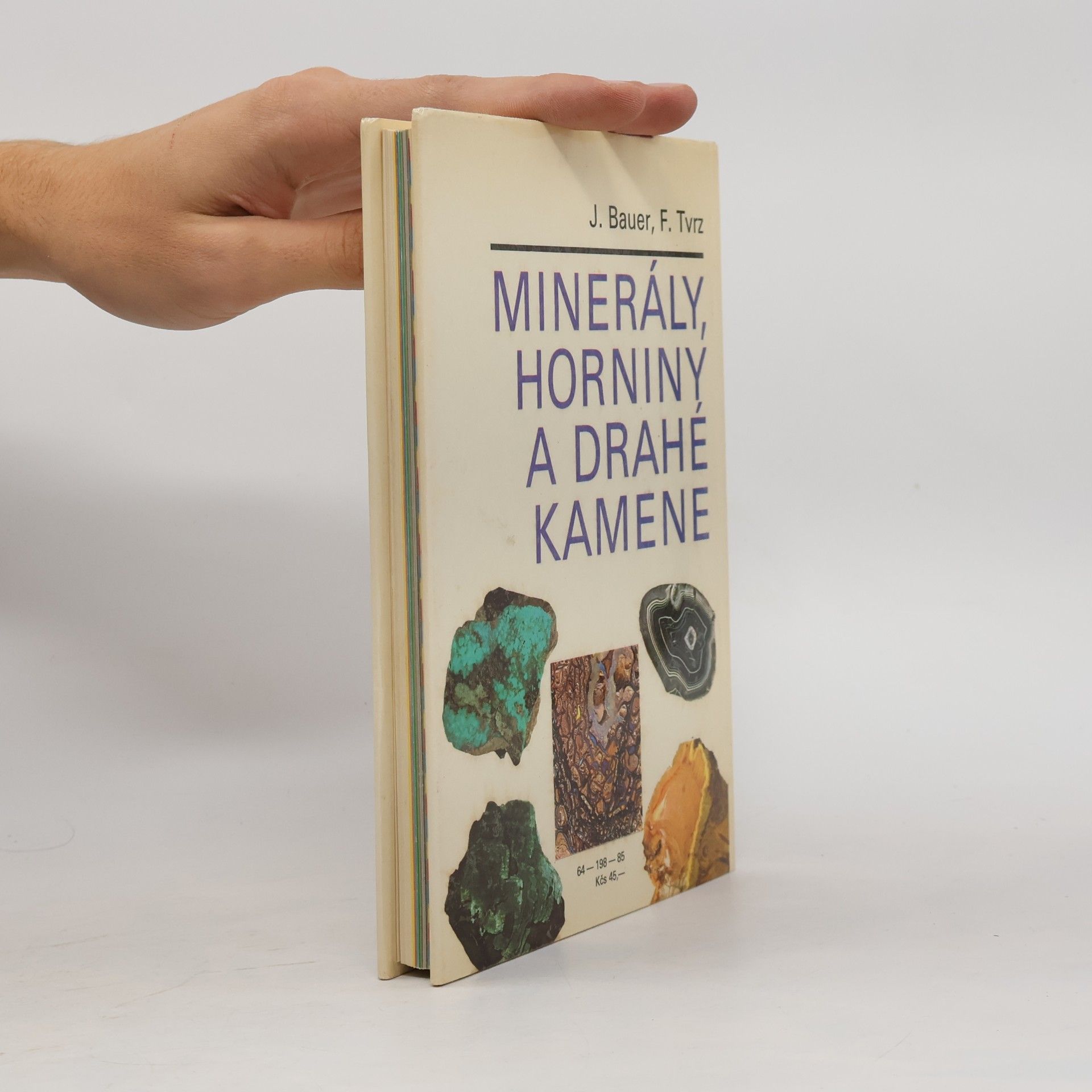 Jaroslav Bauer Minerály, horniny a drahé kamene