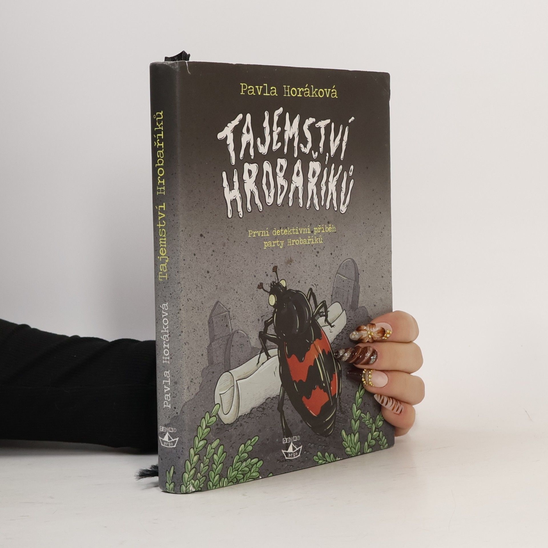 Tajemství Hrobaříků. Hrobaříci 1