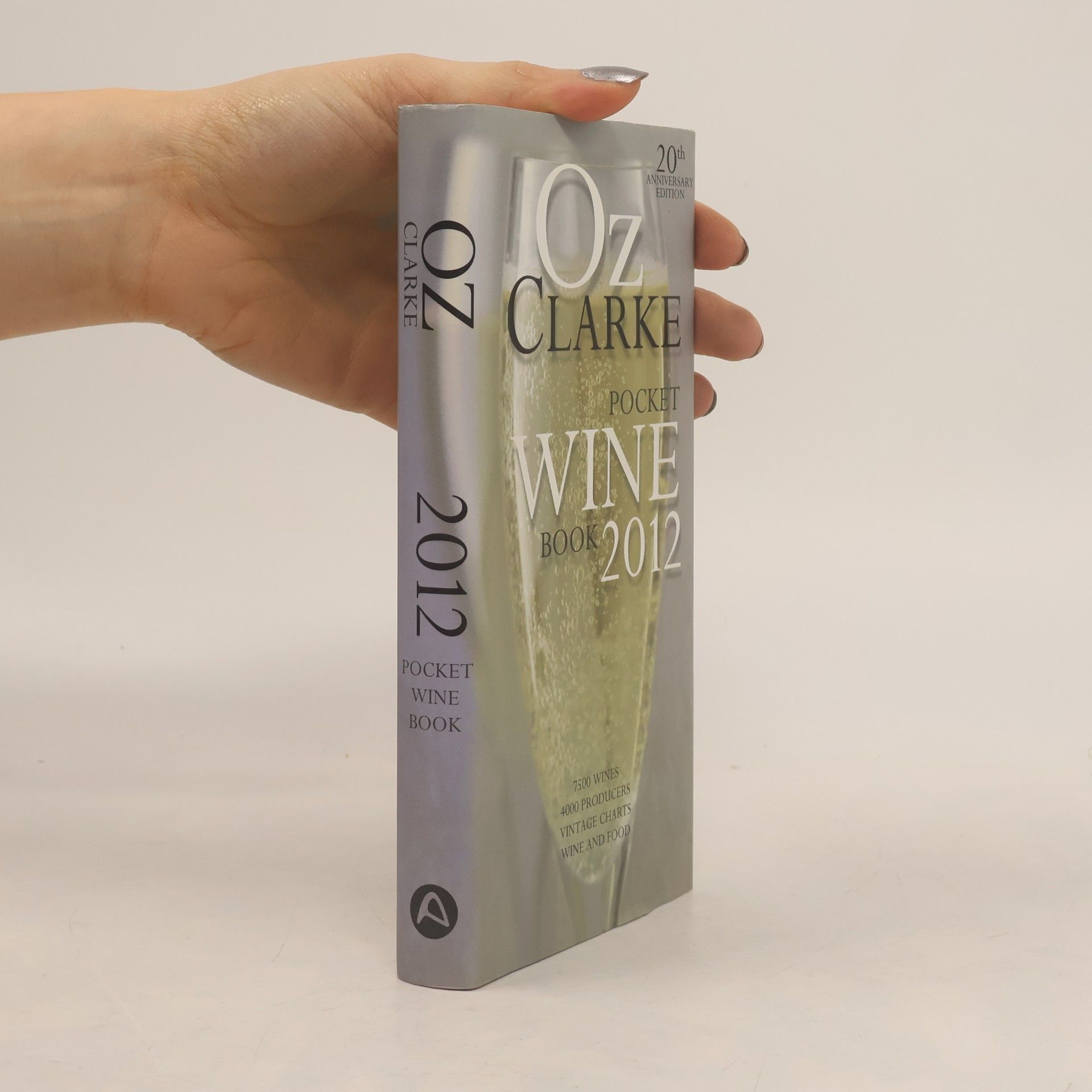 Oz Clarke Oz Clarke Pocket Wine Book 2012