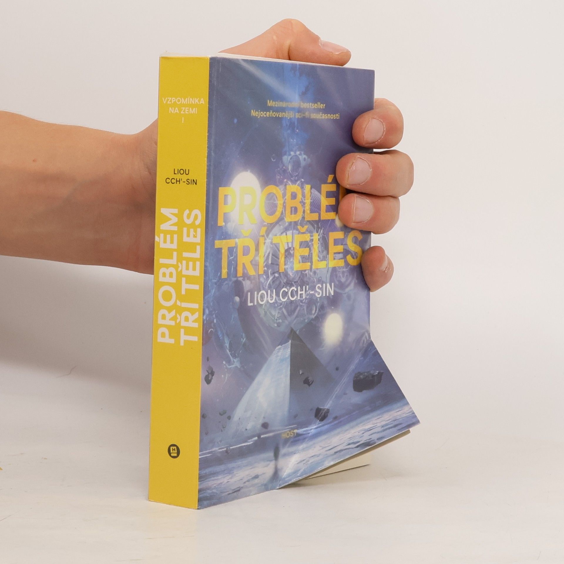 Liu Cixin Problém tří těles