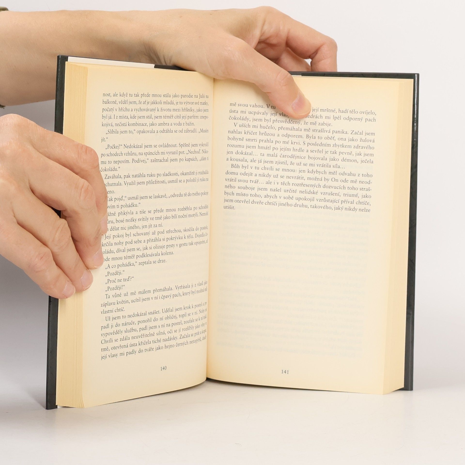 Joanne Harris Spi, bledá sestřičko