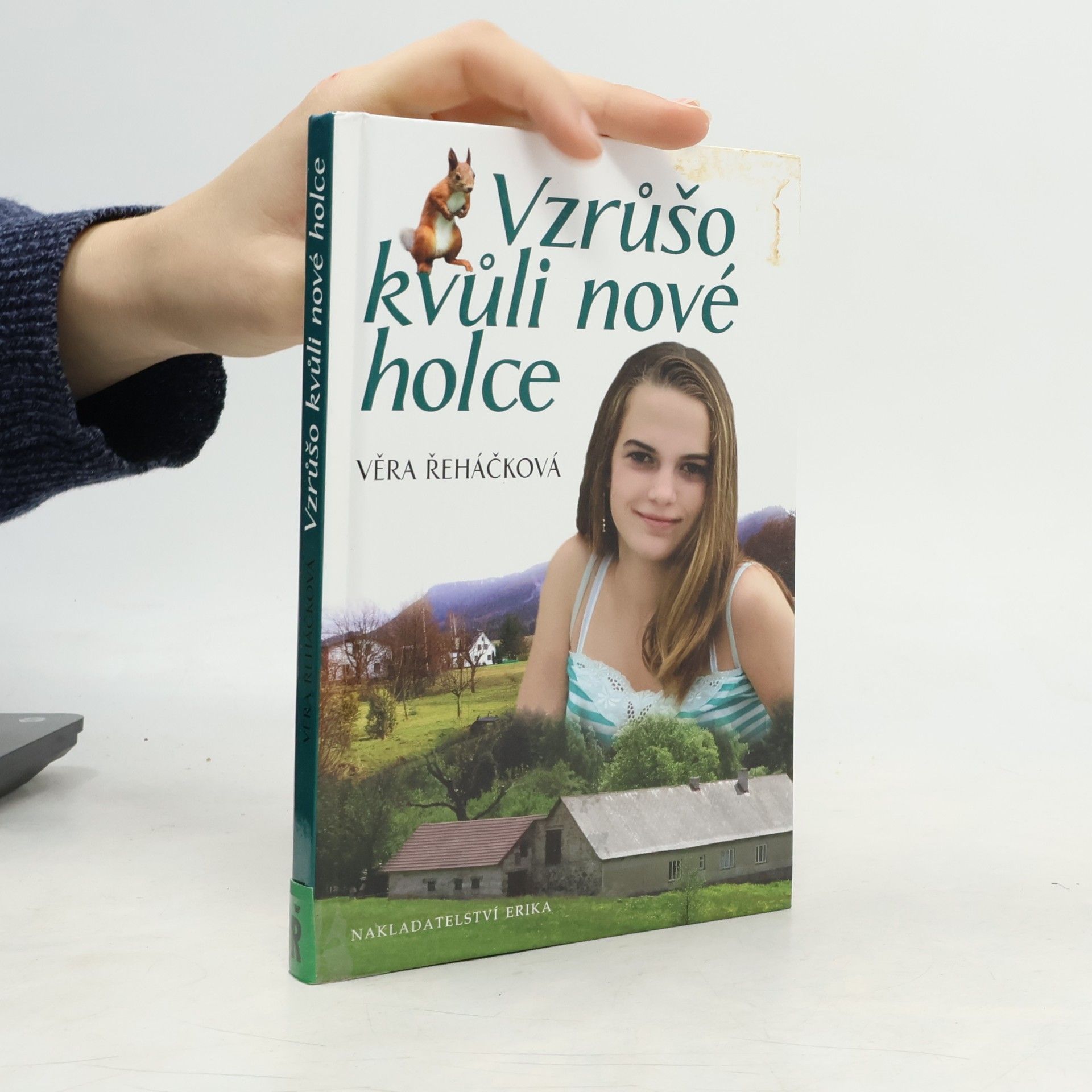 Vzrůšo kvůli nové holce