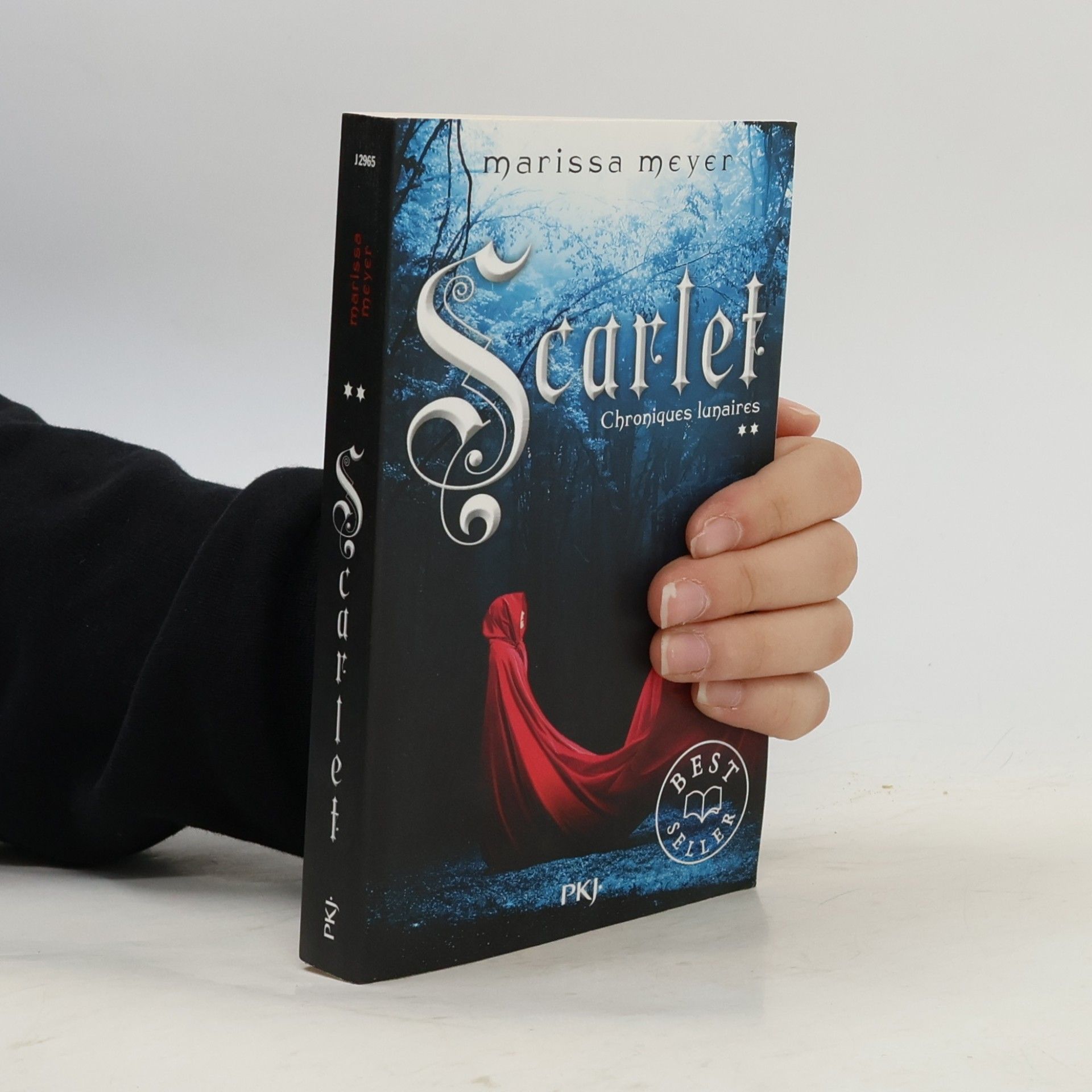 Marissa Meyer Chroniques lunaires - 2: Scarlet