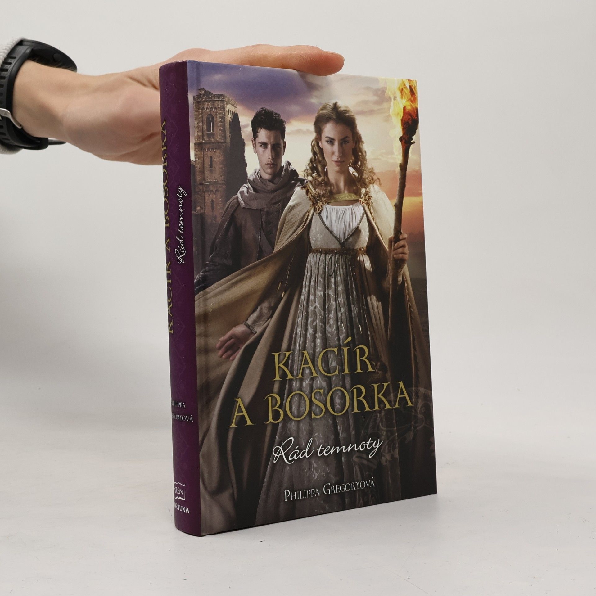 Philippa Gregory Kacír a bosorka