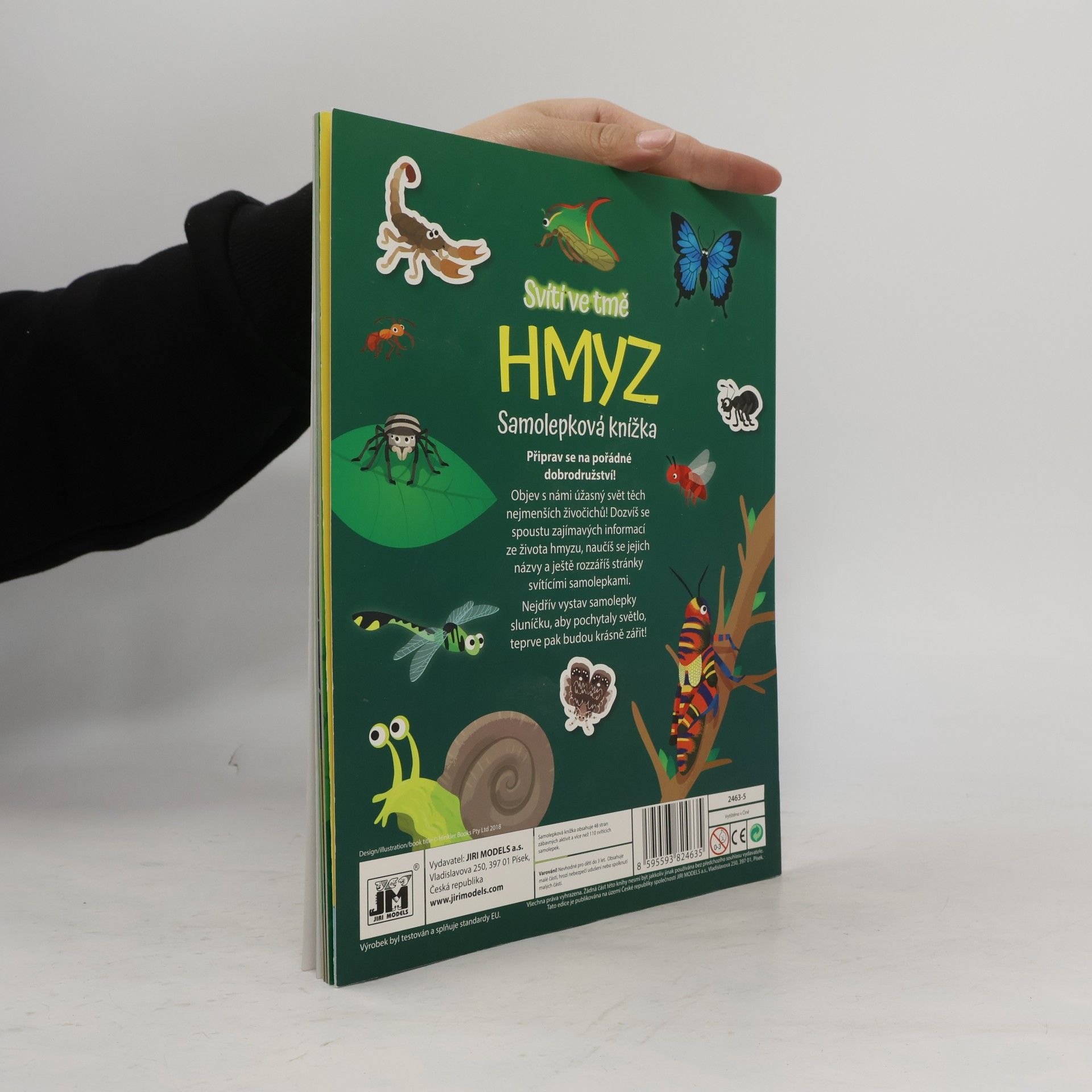 Kolektiv autorů Svítí ve tmě hmyz. Samolepková knížka