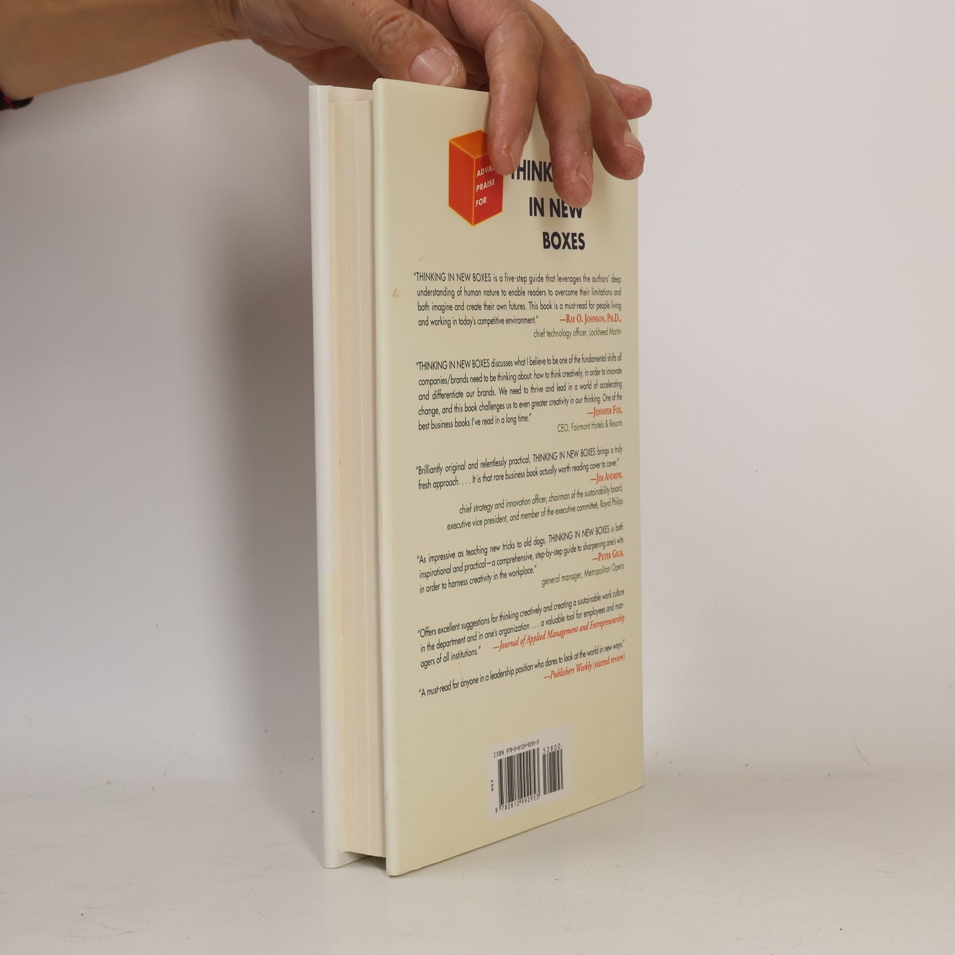 Luc De Brabandere Thinking in new boxes : a new paradigm for business creativity
