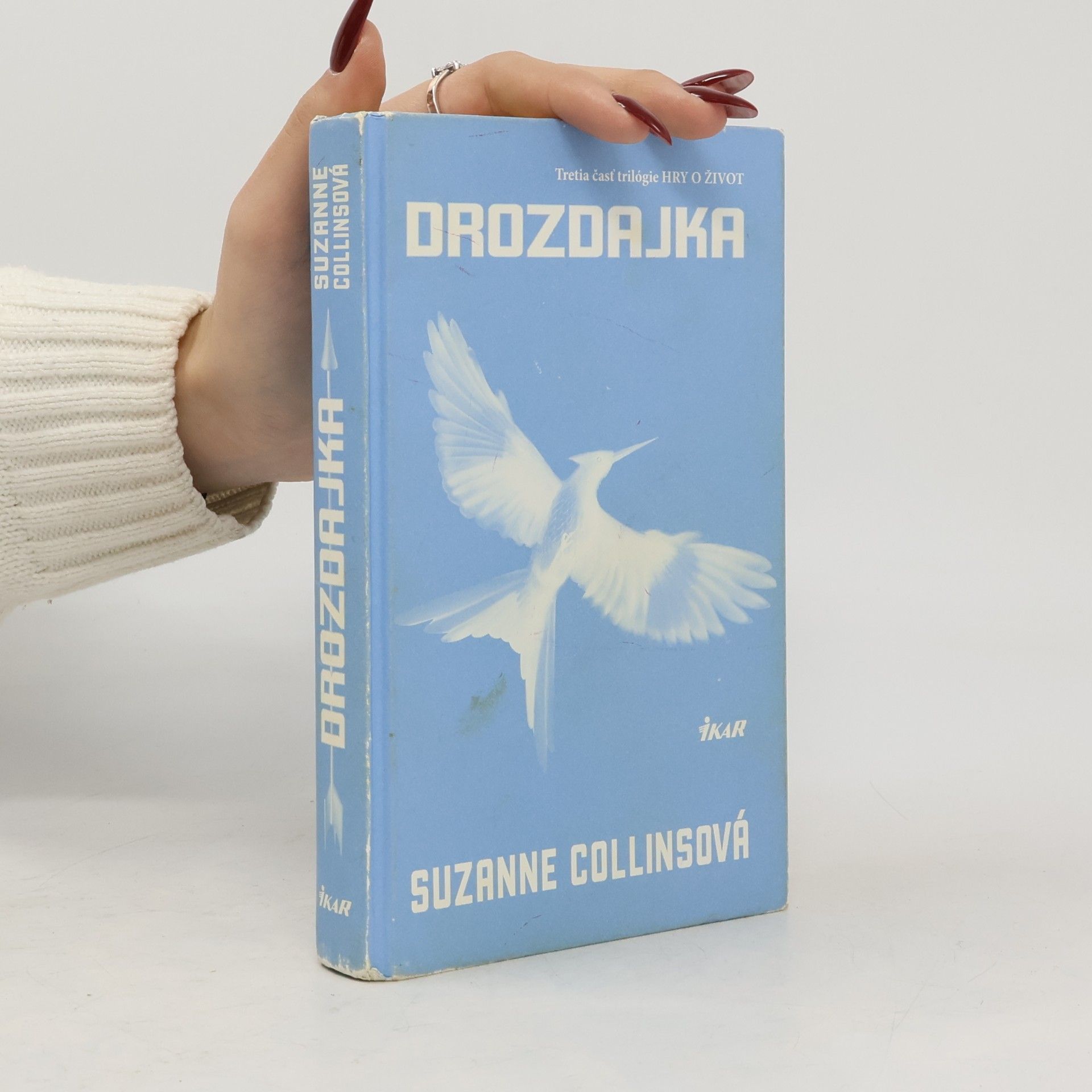Suzanne Collins Drozdajka