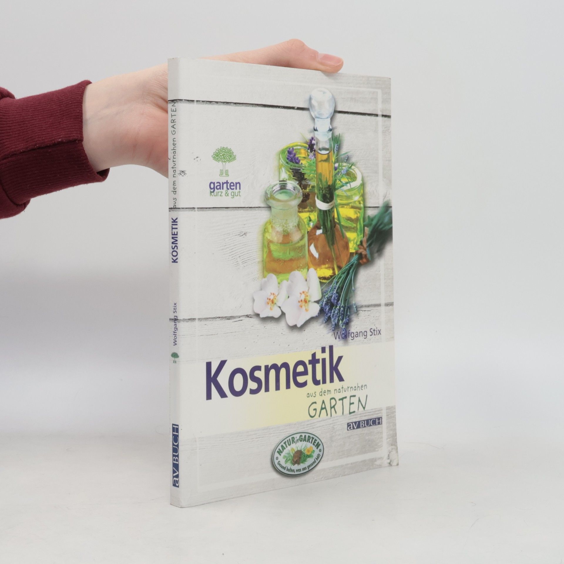 Kosmetik aus dem naturnahen Garten
