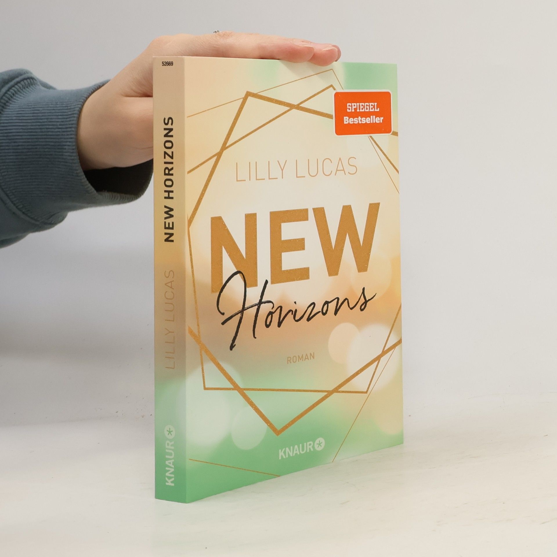 Lilly Lucas New Horizons
