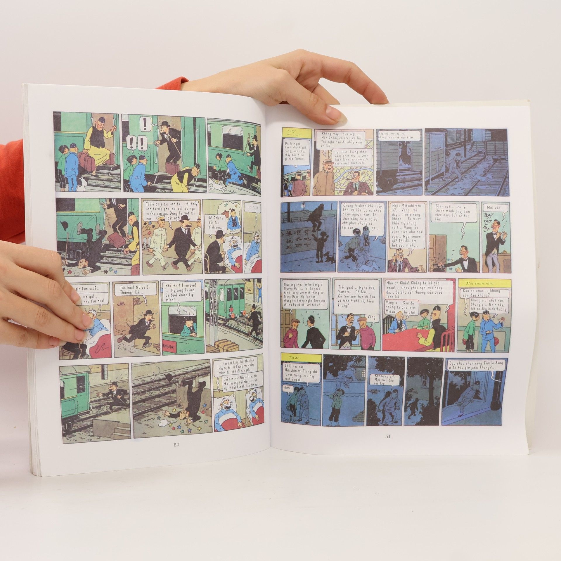Hergé Les Aventures de Tintin. Le Lotus Bleu