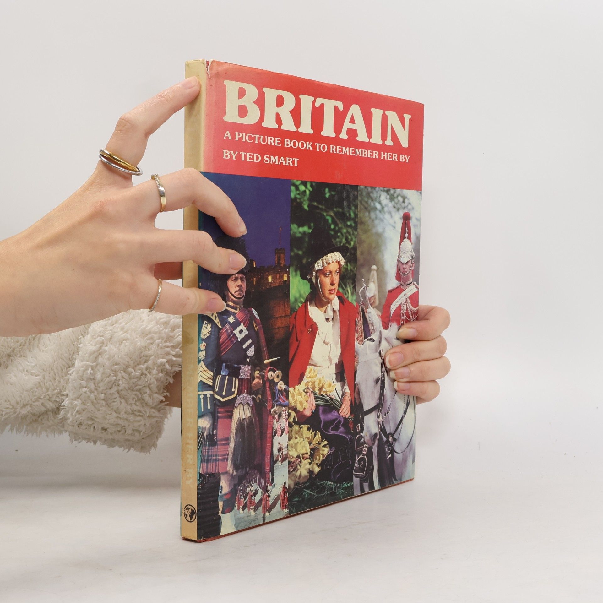 Ted Smart Britain, A Picture Book To Remember Her By