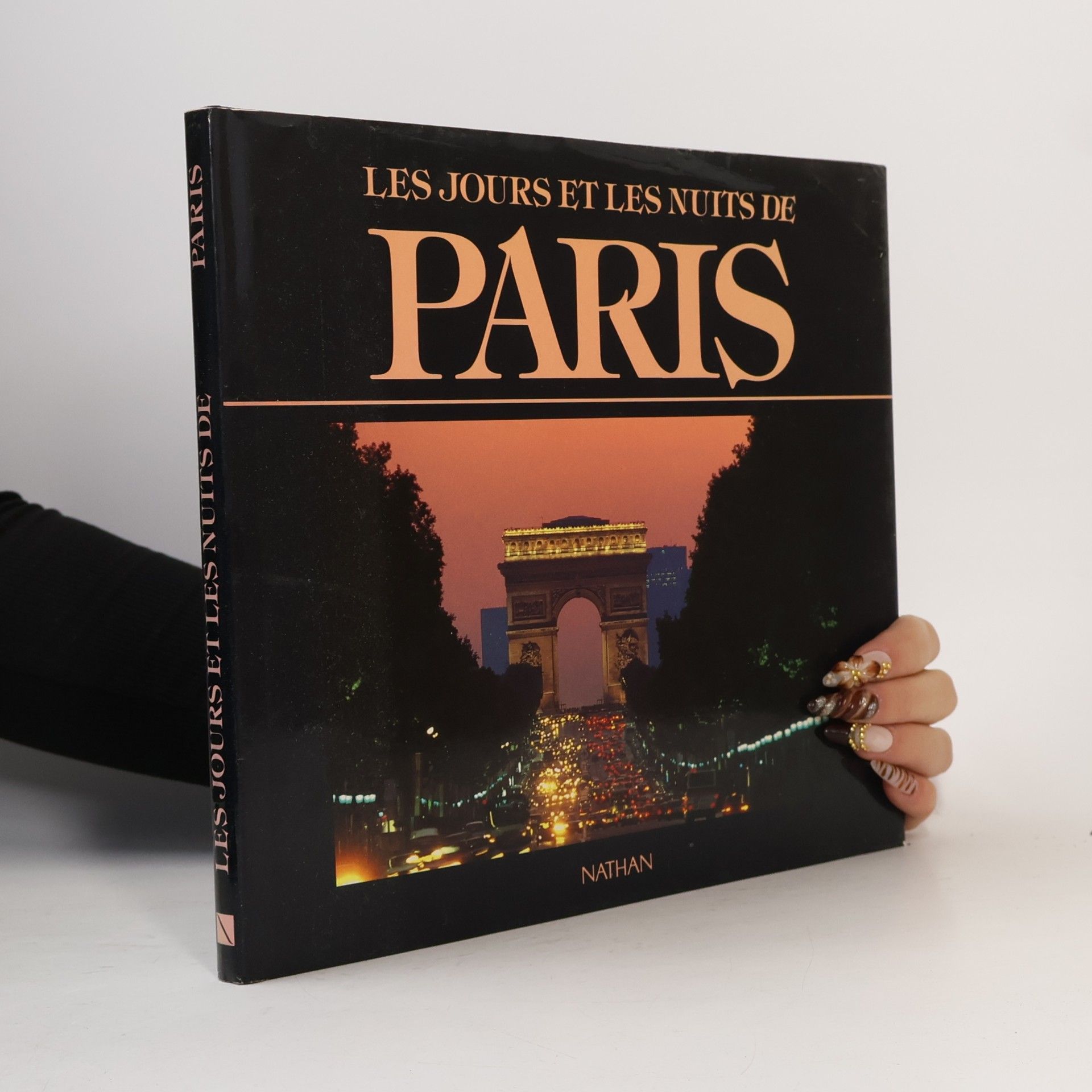 Autorenkollektiv Jounui: Les jours et les nuits de Paris