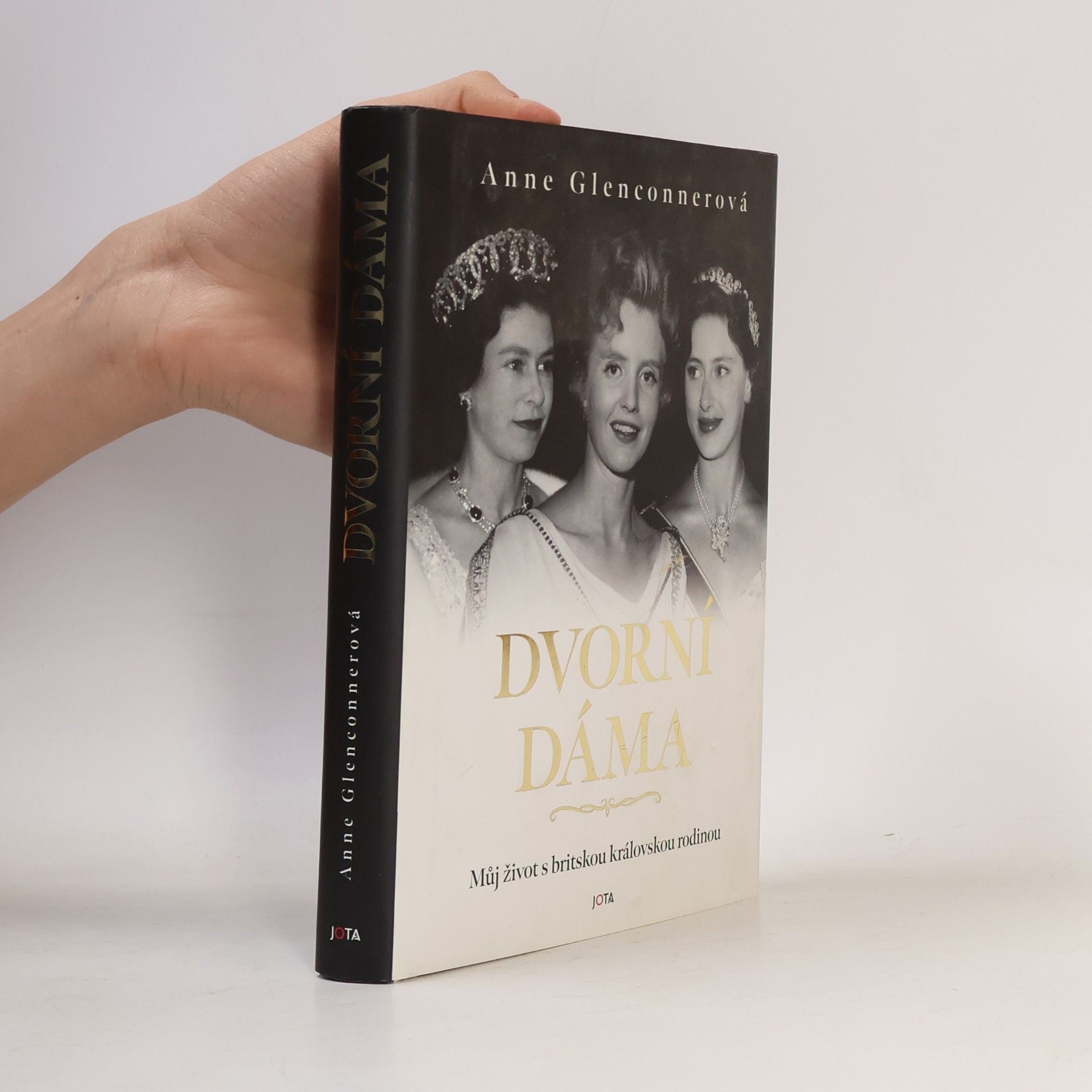 Dvorní dáma. Můj život s britskou královskou rodinou.