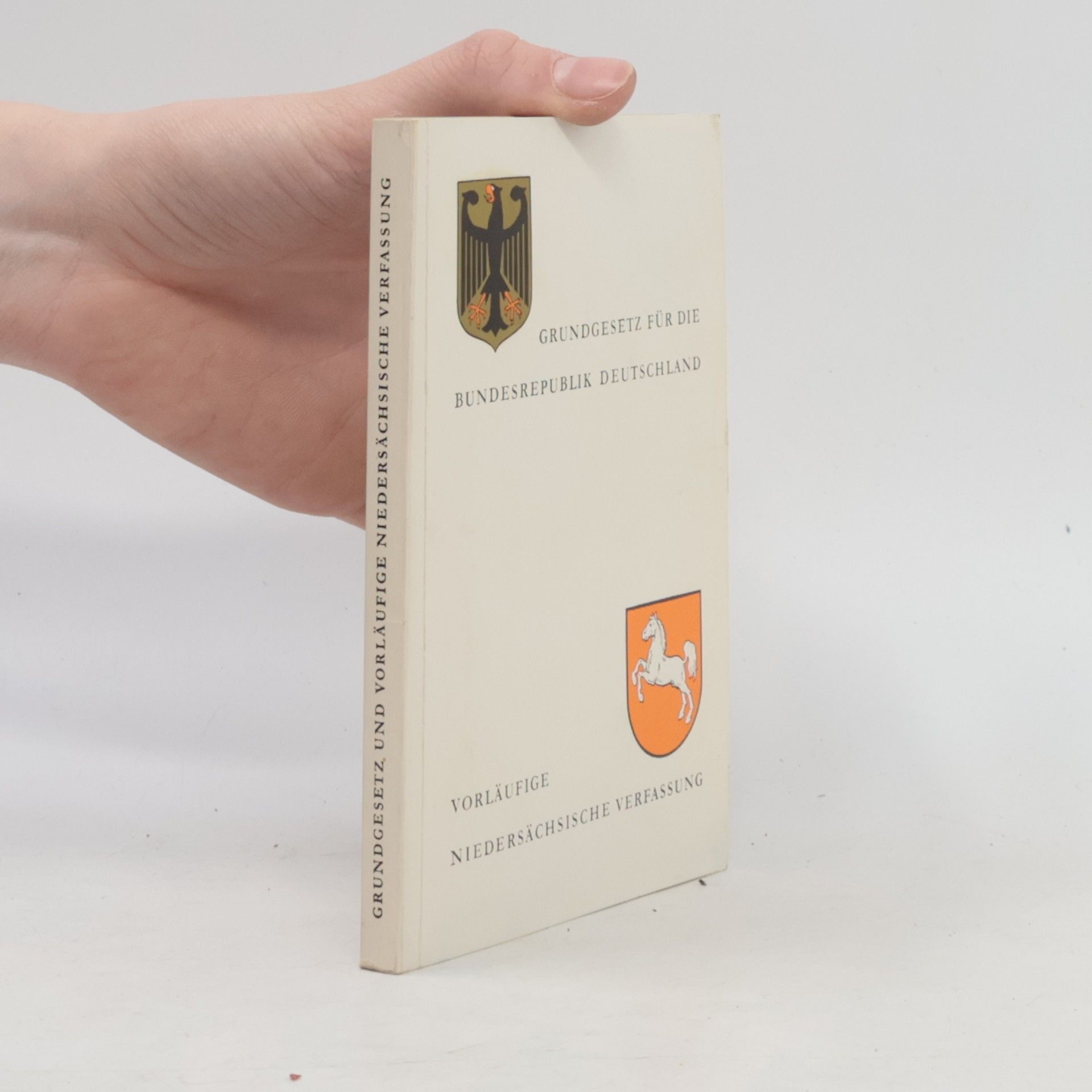Kolektív autorov Grundgesetz und vorläufige niedersächsische verfassung