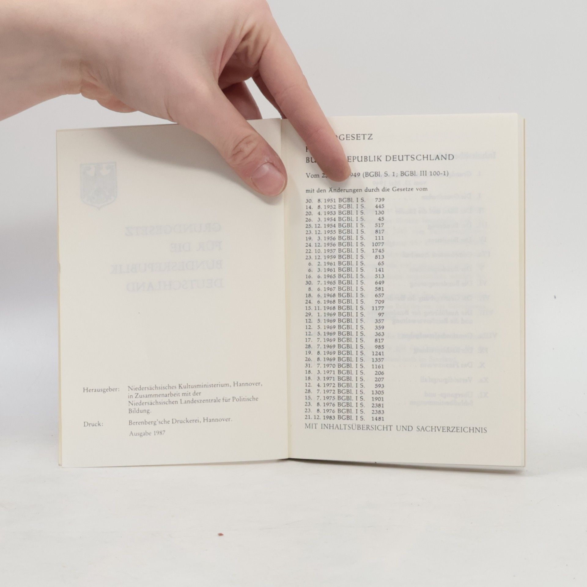 Kolektív autorov Grundgesetz und vorläufige niedersächsische verfassung
