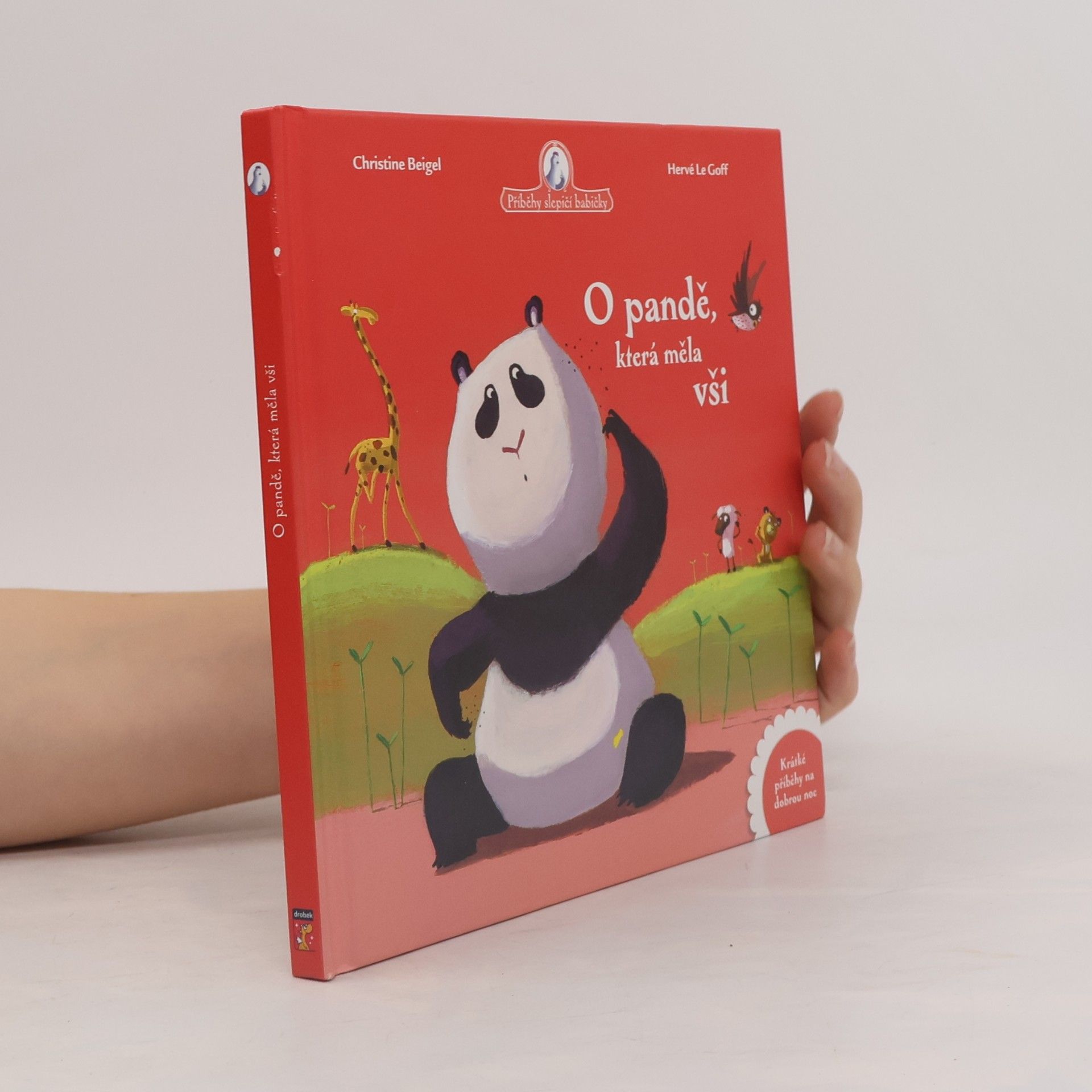 O pandě, která měla vši
