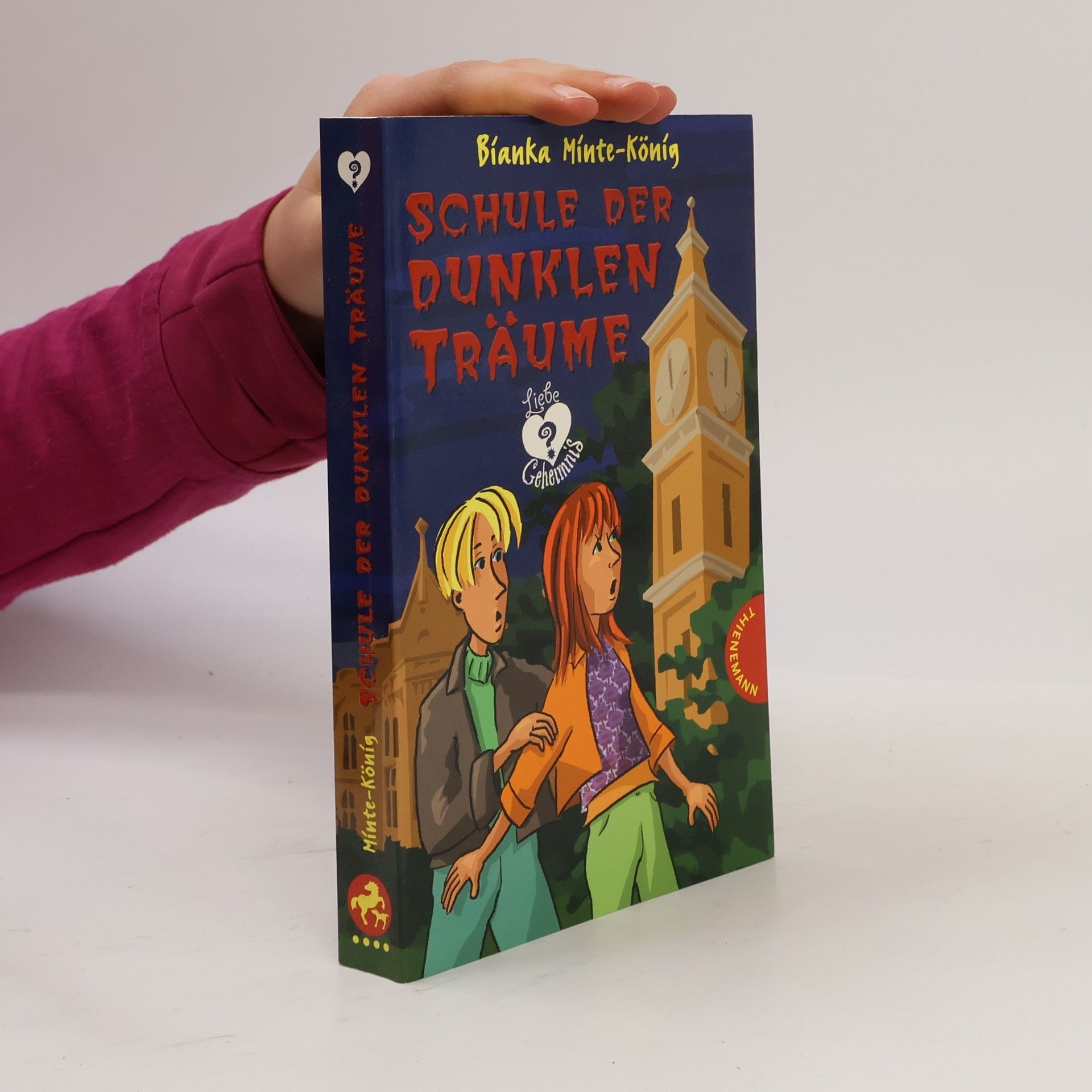 Schule der dunklen Träume