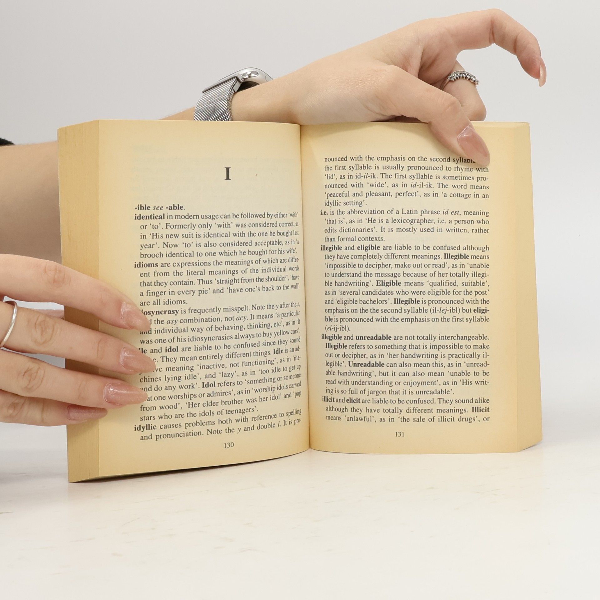 Betty Kirkpatrick Dictionary of english usage