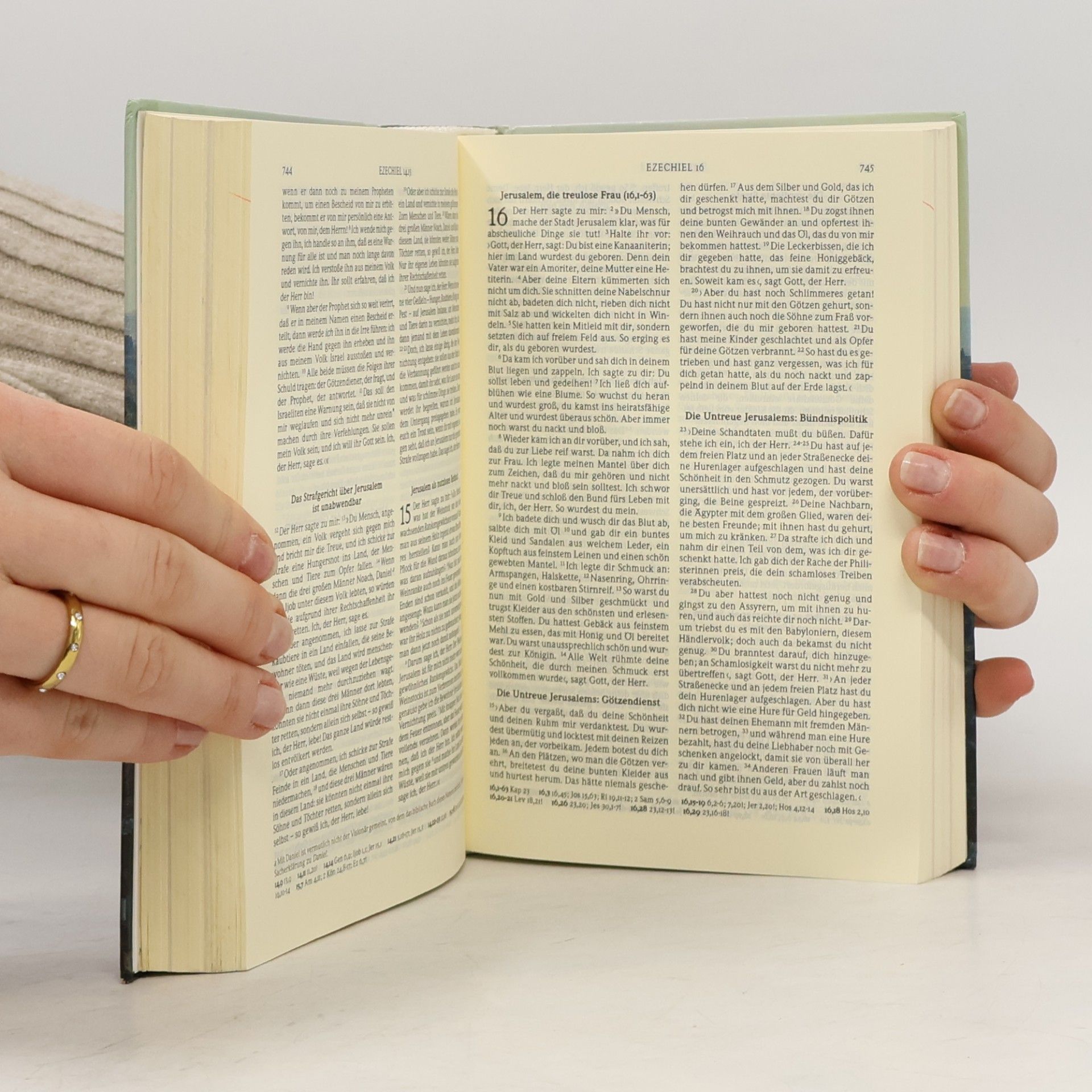 Various authors Gute Nachricht Bibel mit Einführungen und Bildern