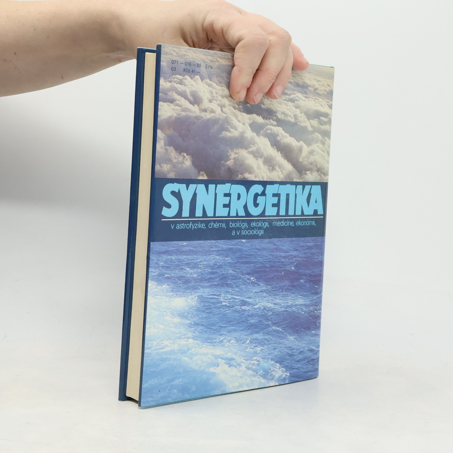 Július Krempaský Synergetika. V astrofyzike, chémii, biológii, ekológii, medicíne, ekonómii a v sociológii