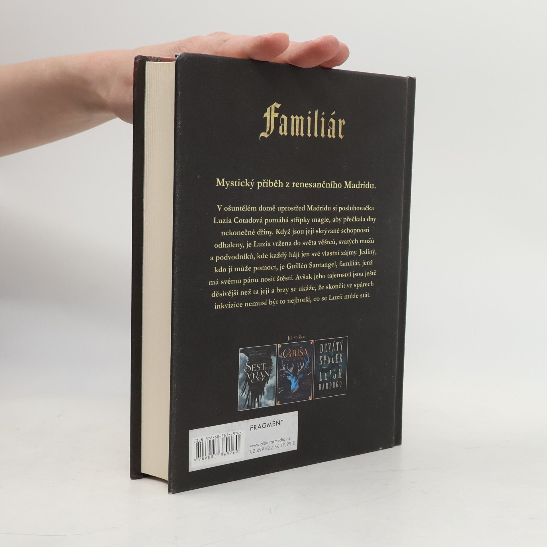 Leigh Bardugo Familiár
