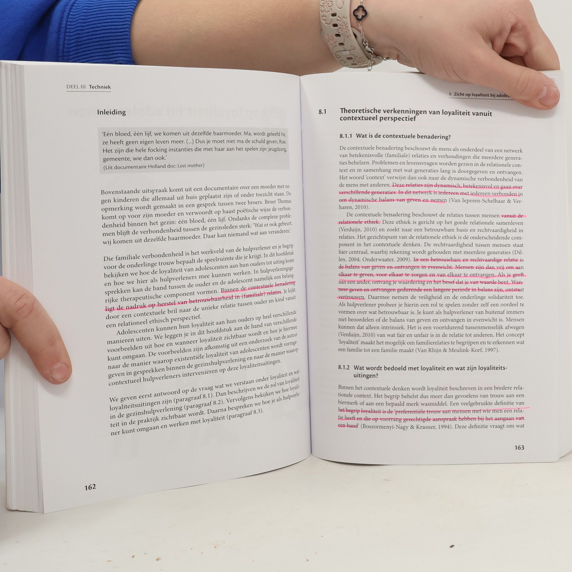 Martine Noordegraaf Hulpverlening aan jeugd en gezin: systeemgericht werken met adolescenten