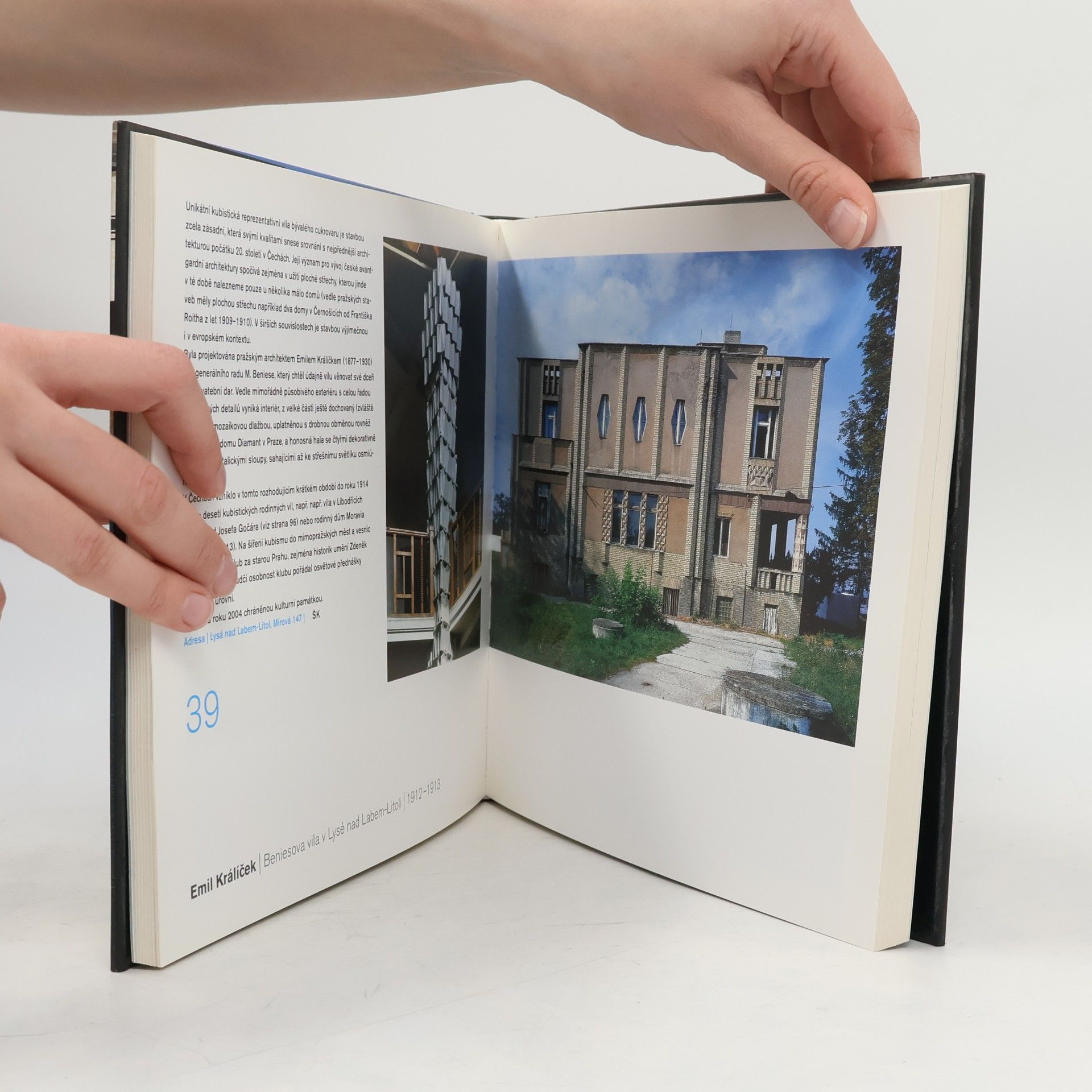 Zdeněk Lukeš 100 staveb - moderní architektura Středočeského kraje