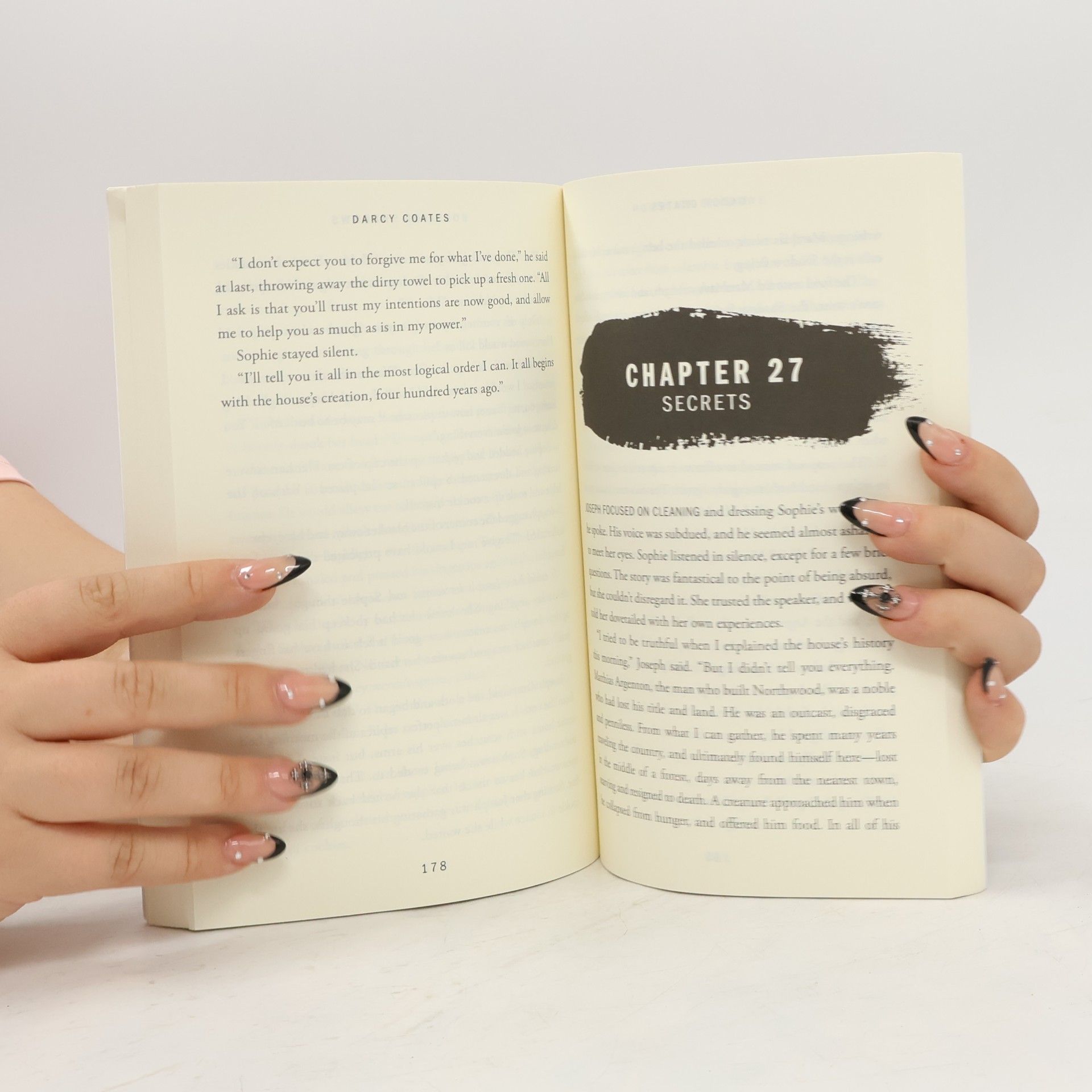 Darcy Coates House of shadows