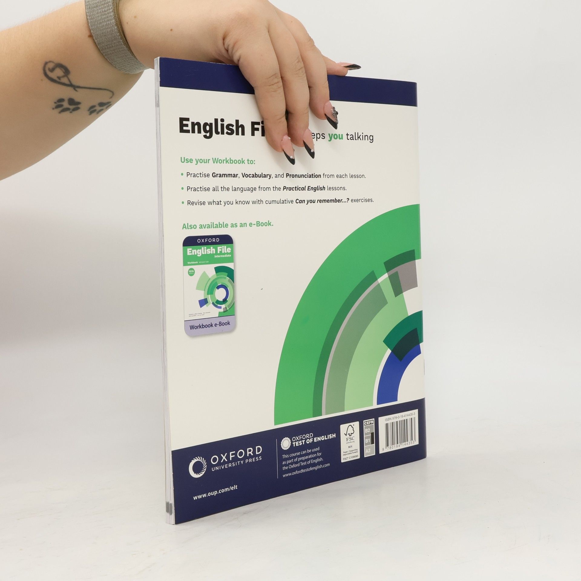Latham-Koenig, Christina English File: Intermediate: Workbook with Key: Print Student Workbook with key (English File fifth edition)