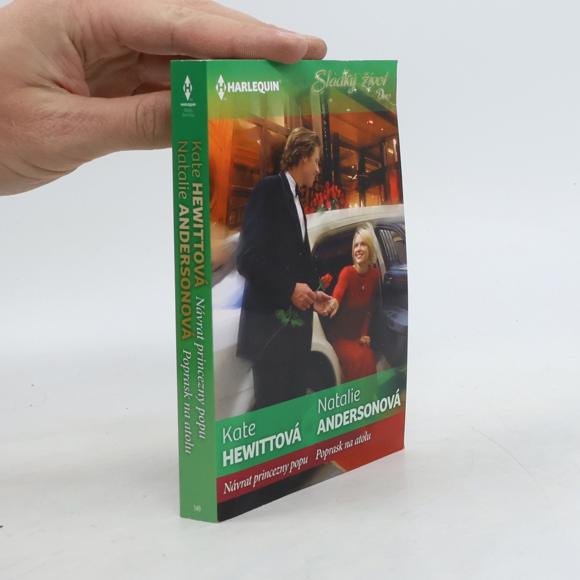 Návrat princezny popu / Poprask na atolu