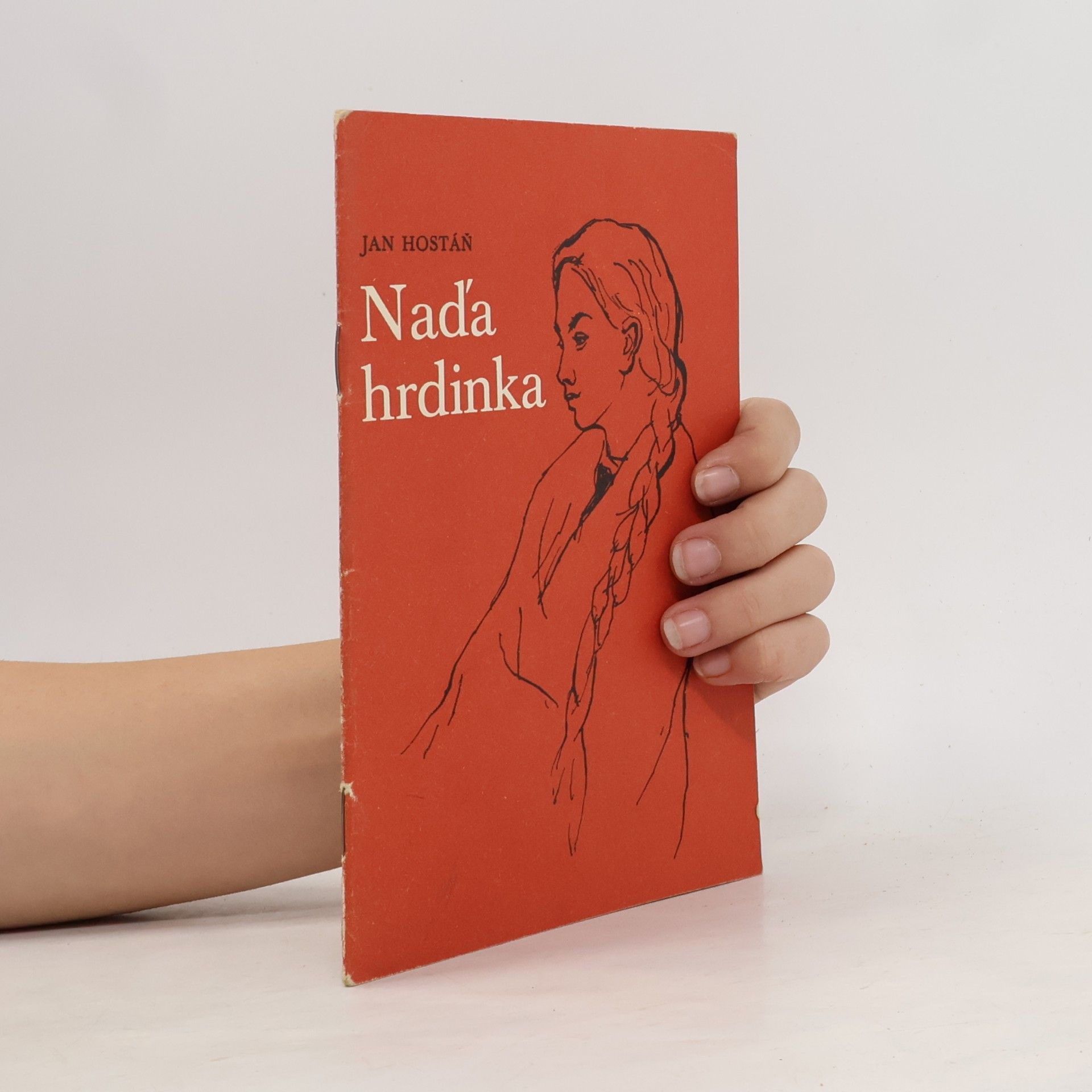 Naďa hrdinka