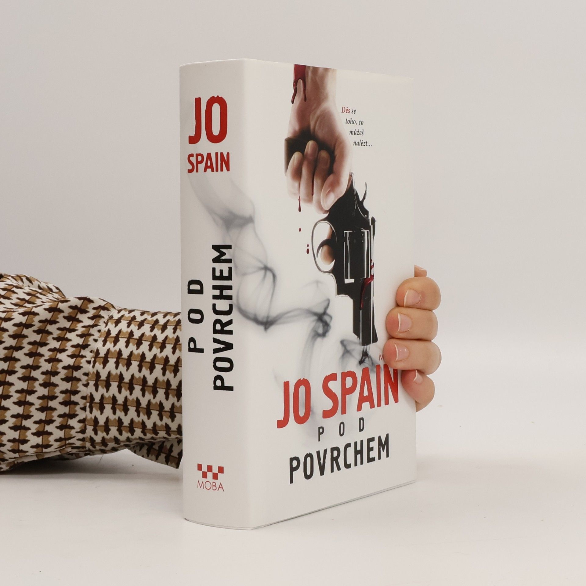 Jo Spain Pod povrchem