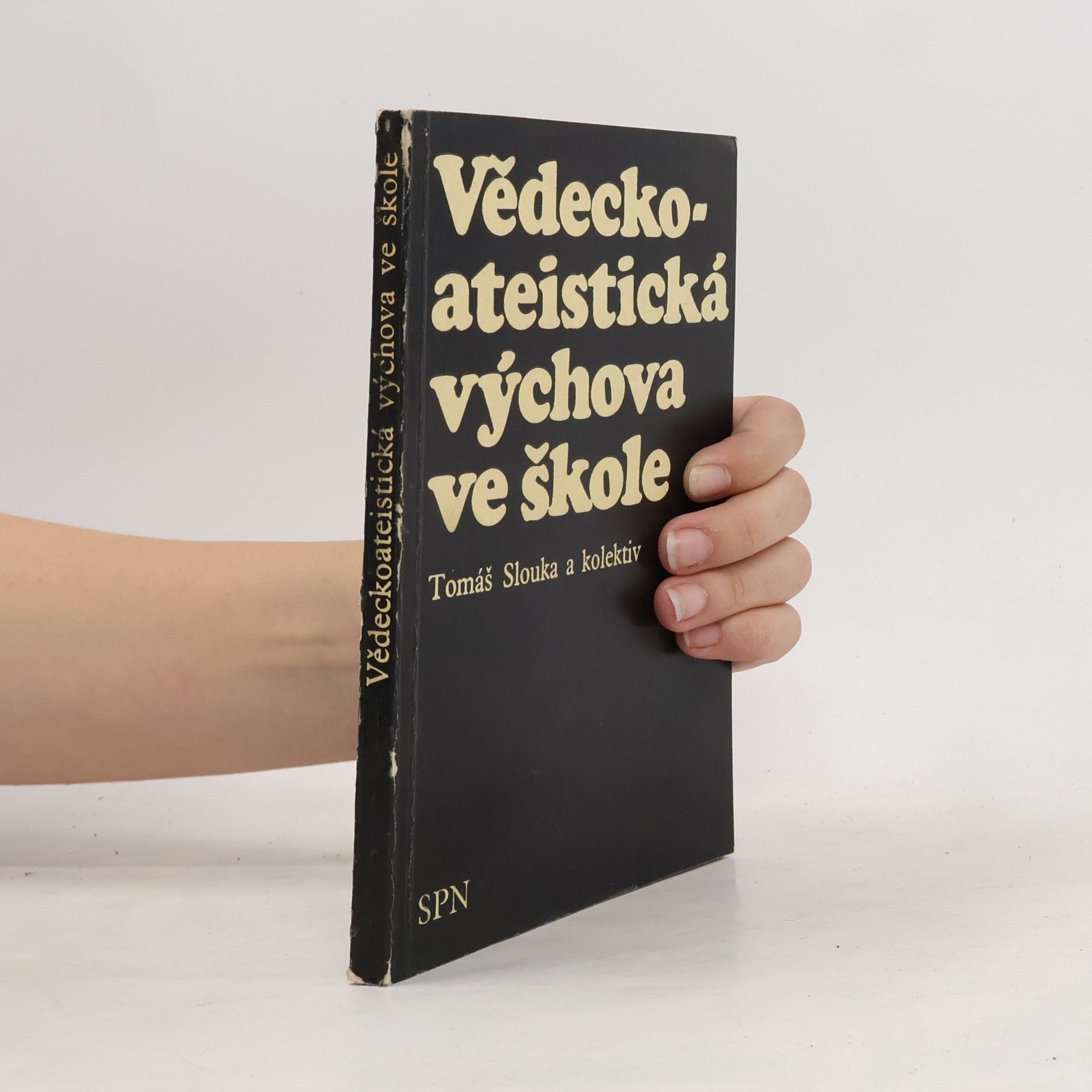 Vědeckoateistická výchova ve škole