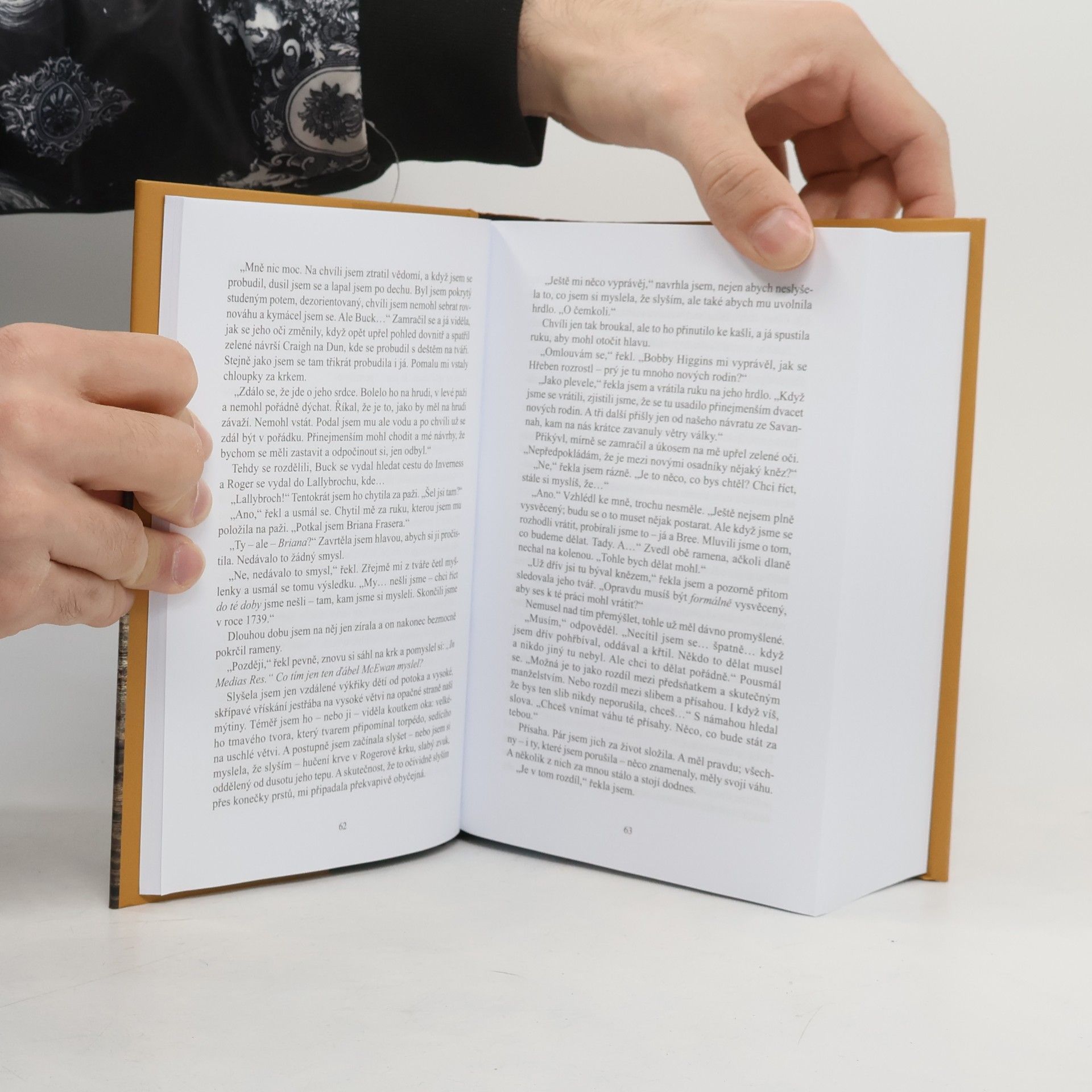 Diana Gabaldon Pověz včelám, že se nevrátím