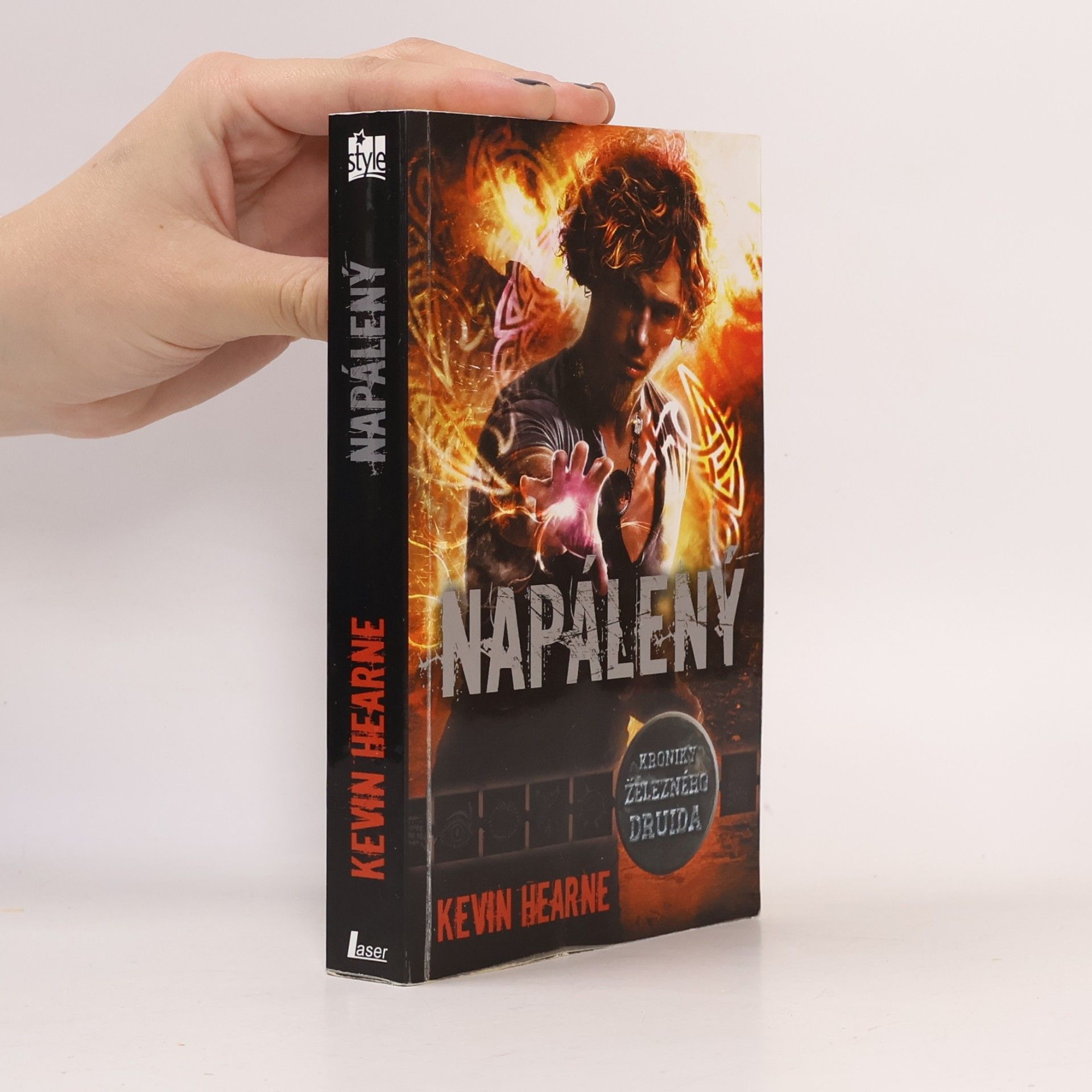 Kevin Hearne Napálený. Kroniky železného druida. 4. díl