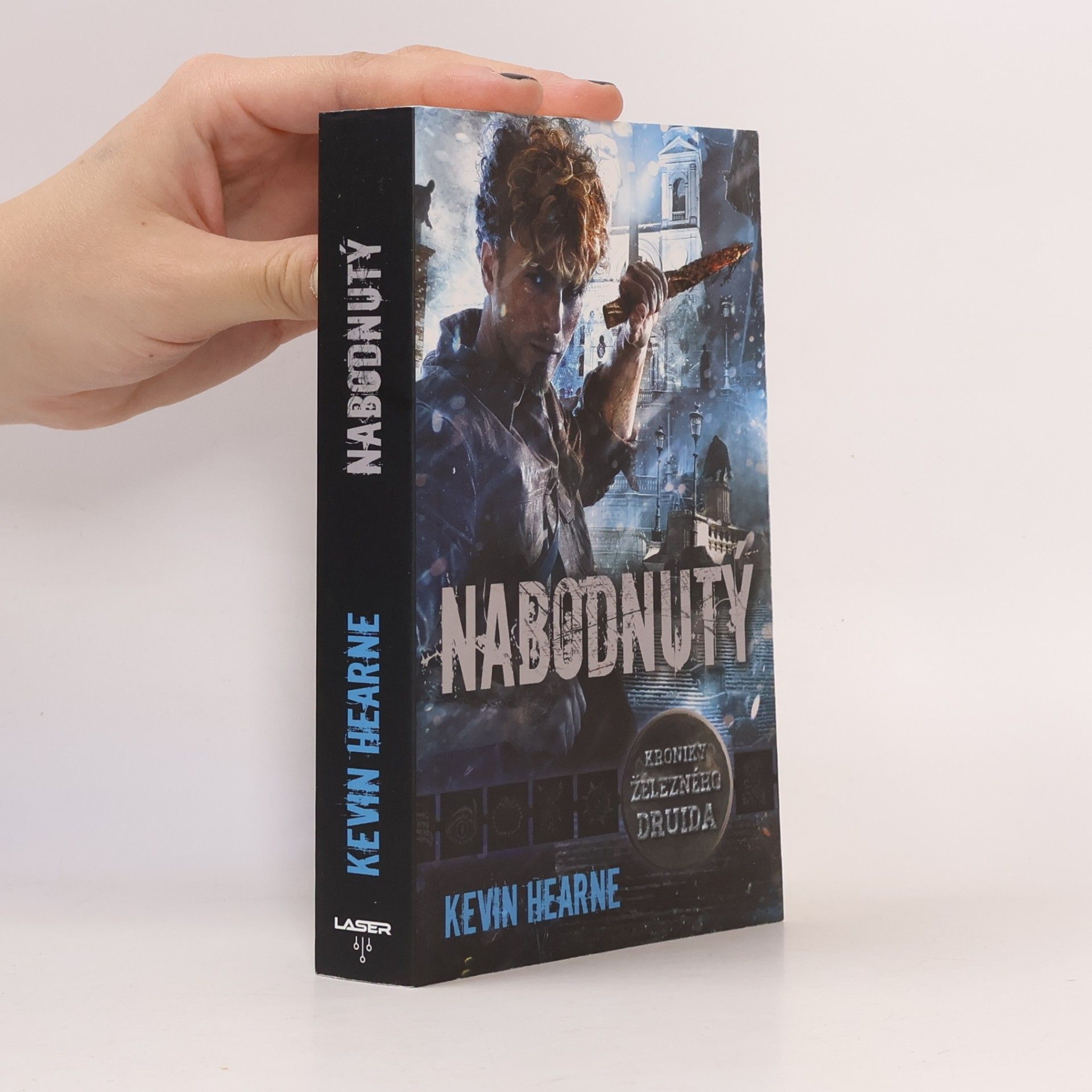 Kevin Hearne Nabodnutý. Kroniky železného druida