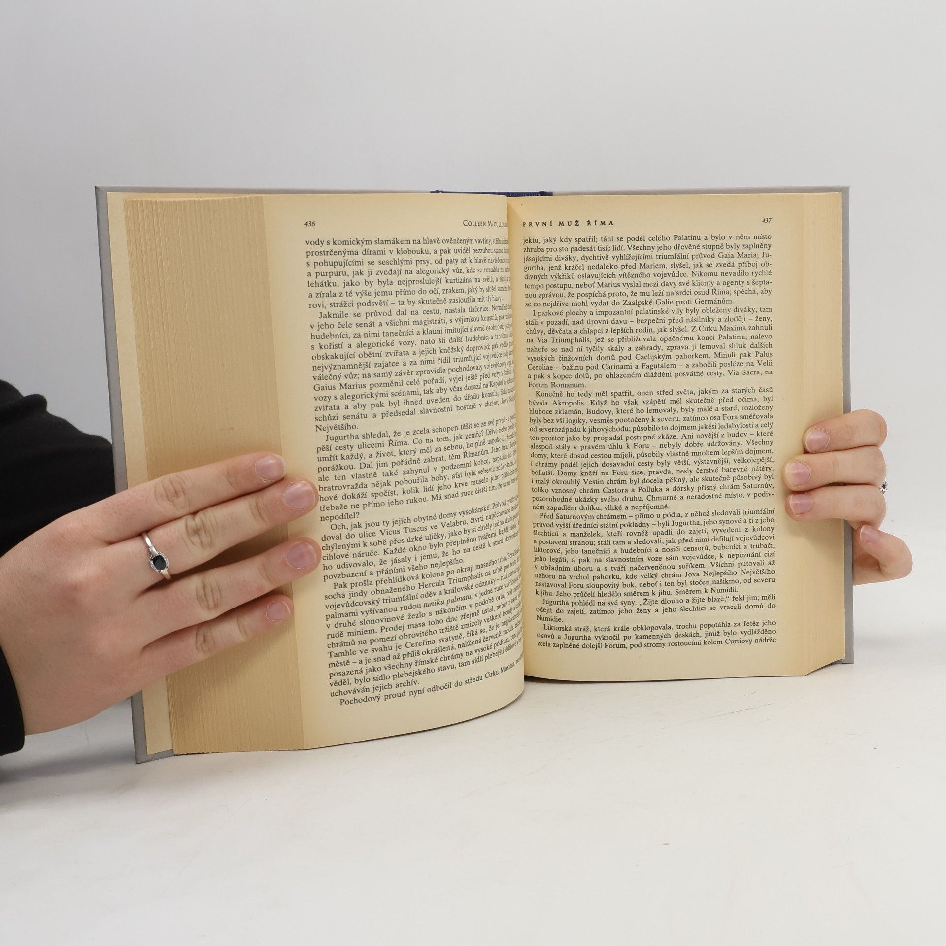 Colleen McCullough První muž Říma