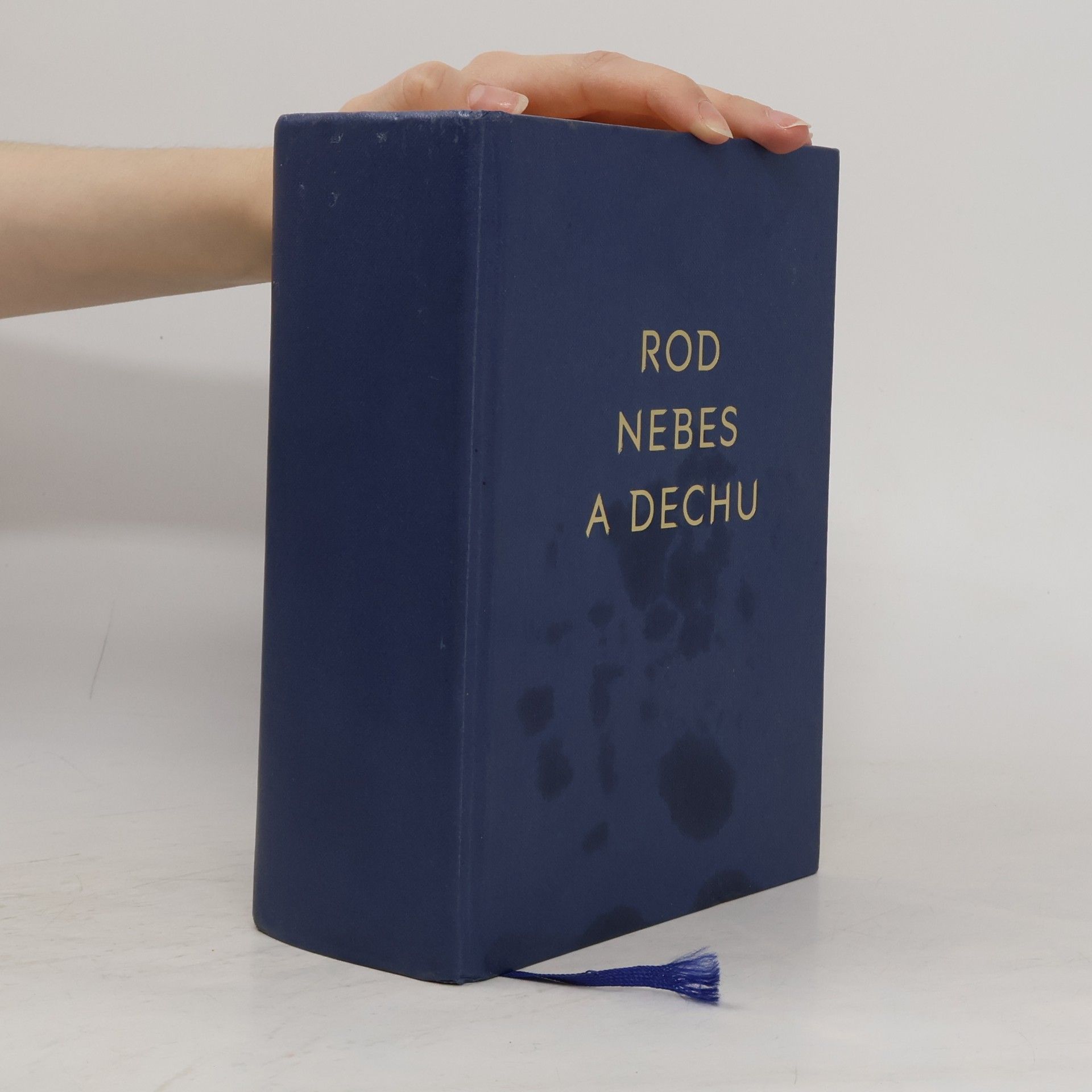 Sarah J. Maas Půlměsíční město. Rod nebes a dechu