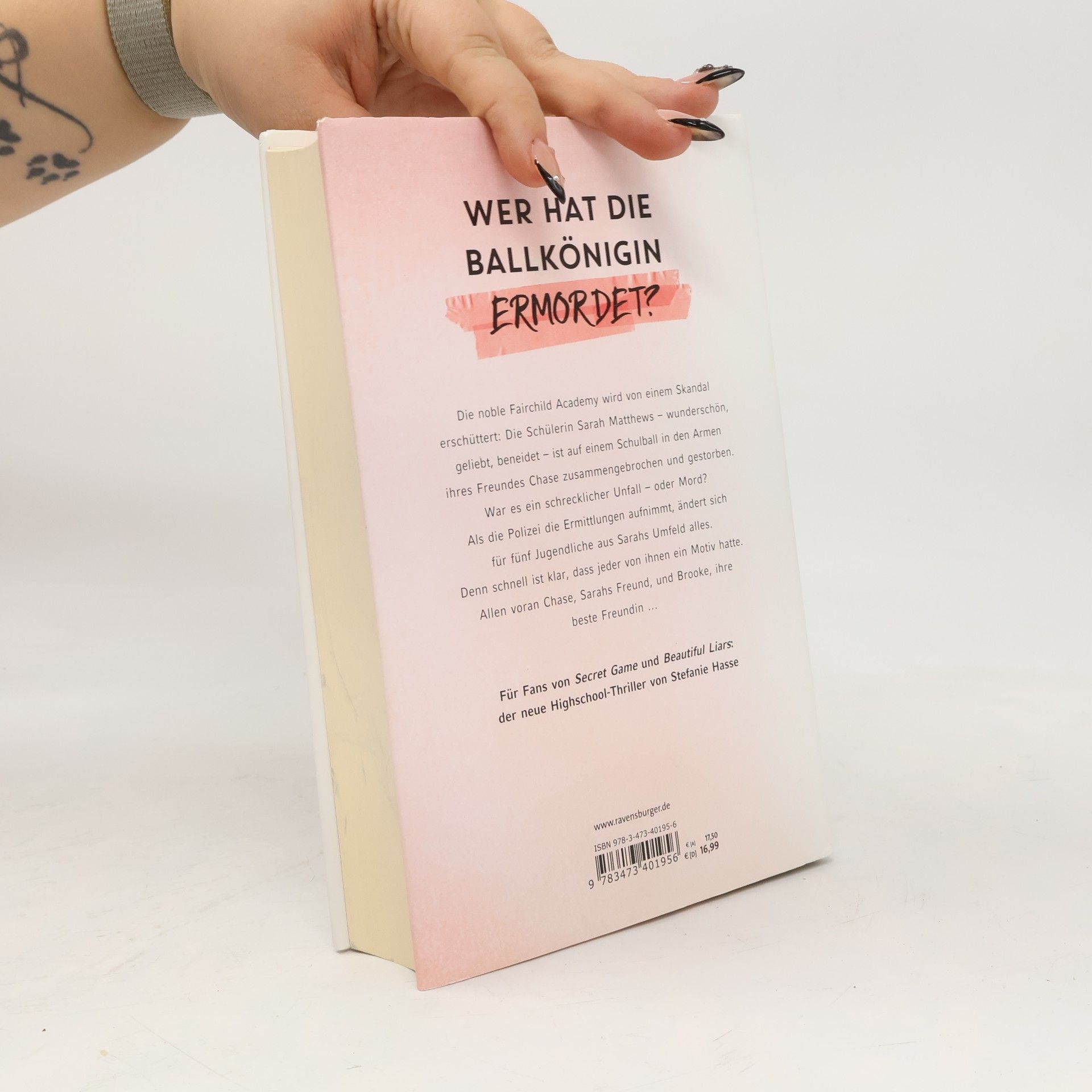 Stefanie Hasse Pretty dead