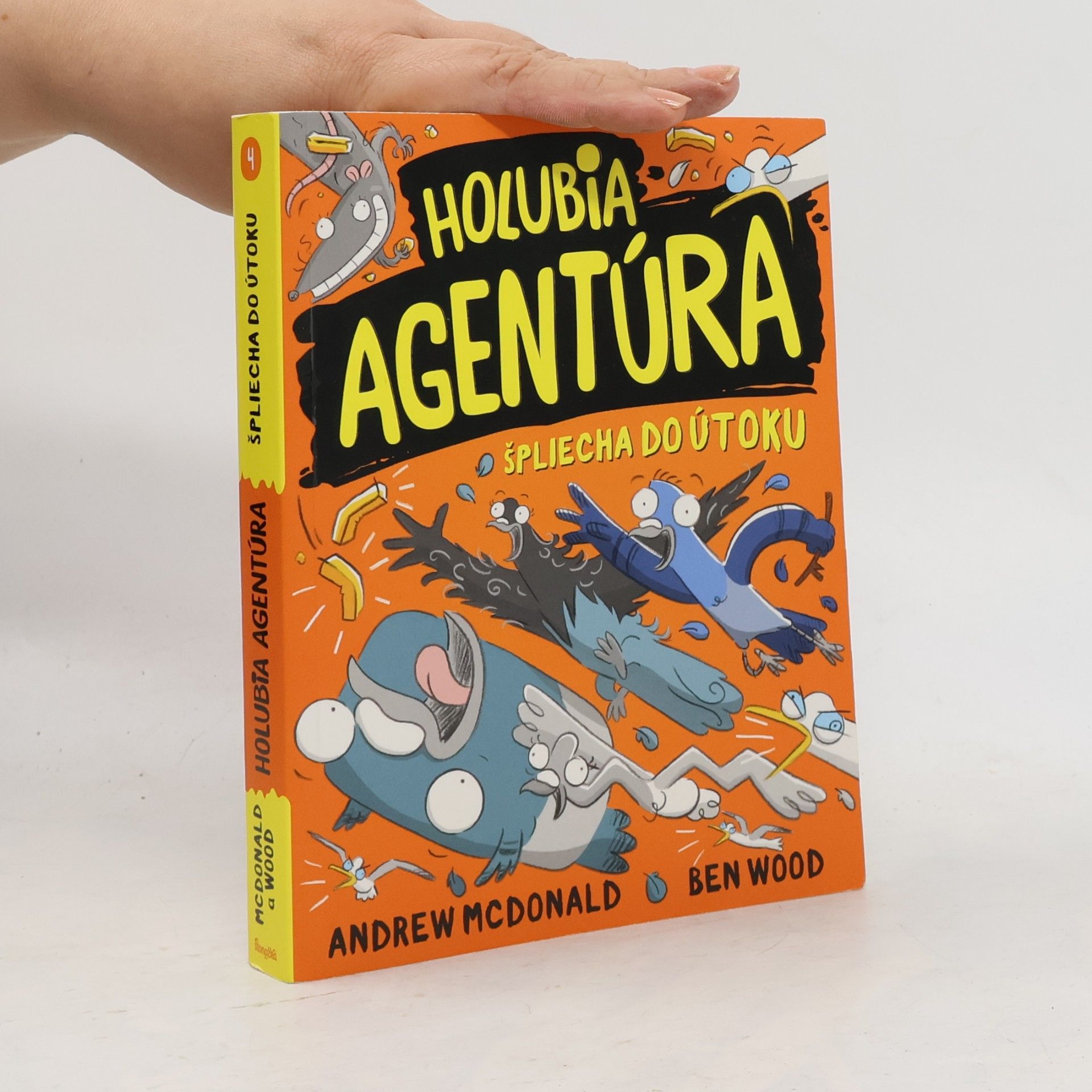 Holubia agentúra špliecha do útoku
