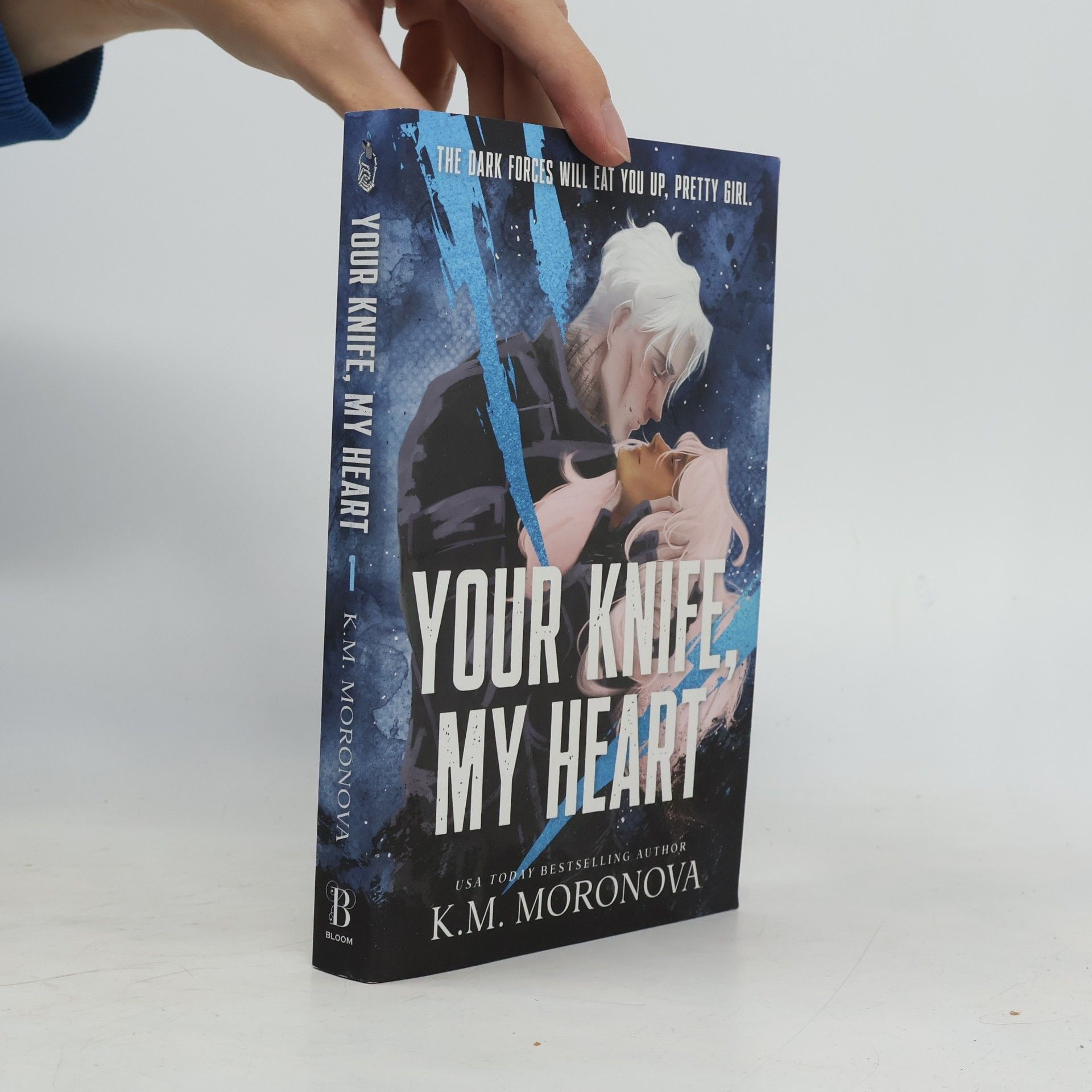Dark Forces - 1: Your Knife, My Heart